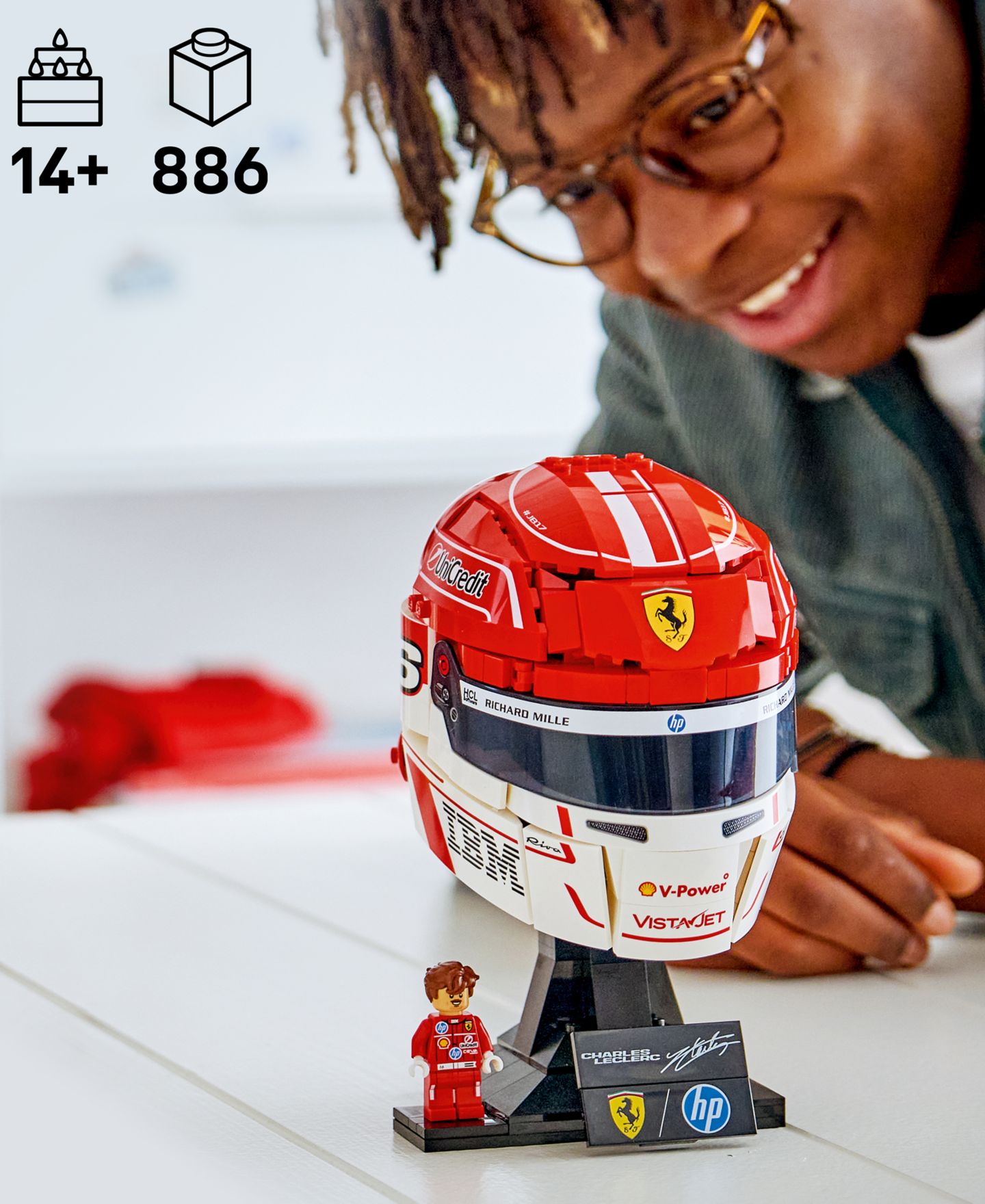 Детские конструкторы LEGO® Editions Scuderia Ferrari HP Charles Leclerc Helmet 43014, 886 Pieces — фото 4