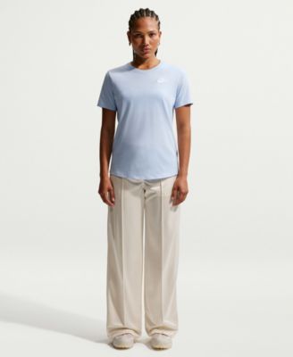 Women's   Sportswear Club Essentials   T-Shirt