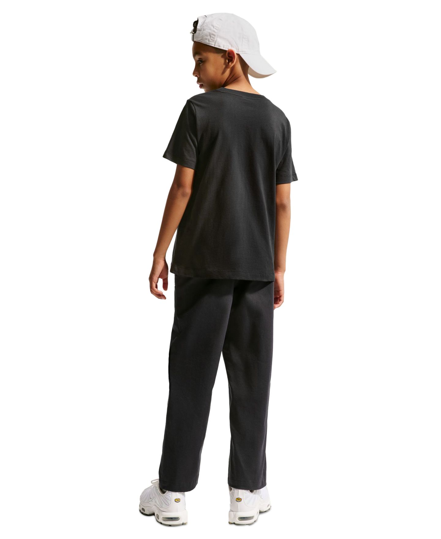 Футболка Nike Sportswear Short-Sleeve T-Shirt для мальчиков, цвет: Чёрный — фото 5