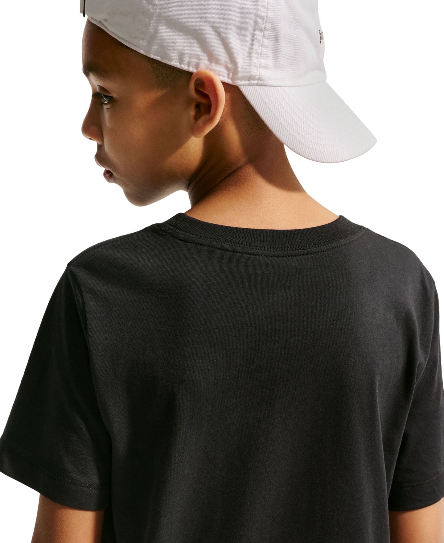 Футболка Nike Sportswear Short-Sleeve T-Shirt для мальчиков, цвет: Чёрный — фото 4