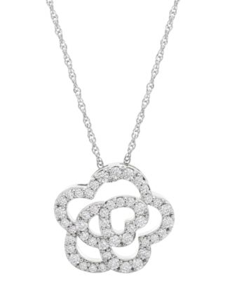 Diamond Flower Pendant Necklace (1/3 ct. t.w.) in 10k White Gold
