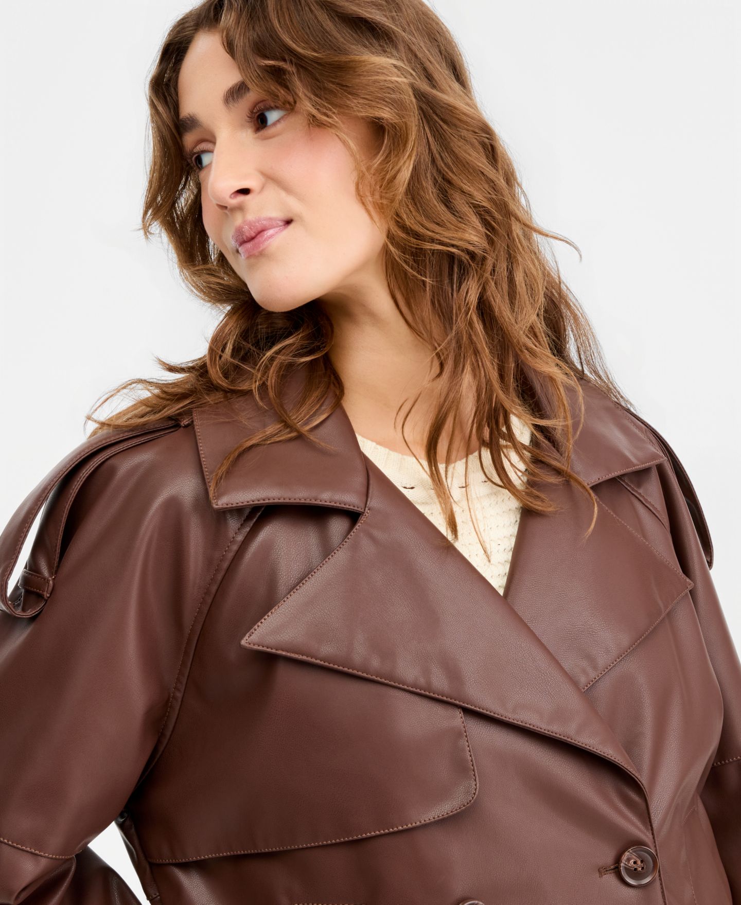 Женское пальто Maralyn & Me Juniors' Cropped Double-Breasted Faux-Leather Trench, цвет: Коричневый — фото 3