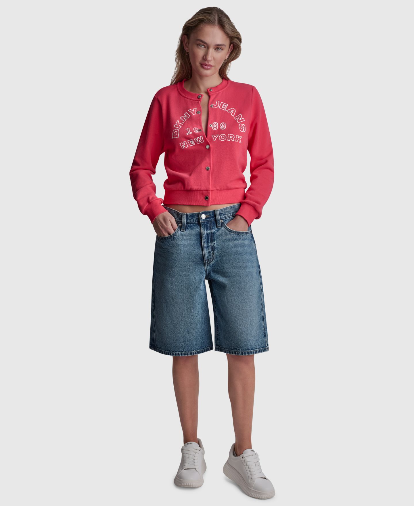 Женская куртка DKNY Jeans Long-Sleeve Logo Button-Front Shrunken, цвет: Punch — фото 2