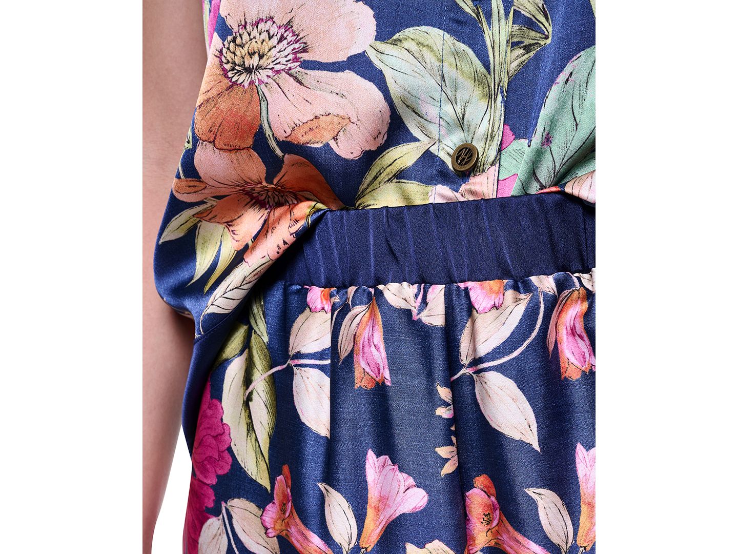 Женские брюки KARL LAGERFELD PARIS Soft Floral Print Pull-On, цвет: Пудровый разноцветный — фото 4
