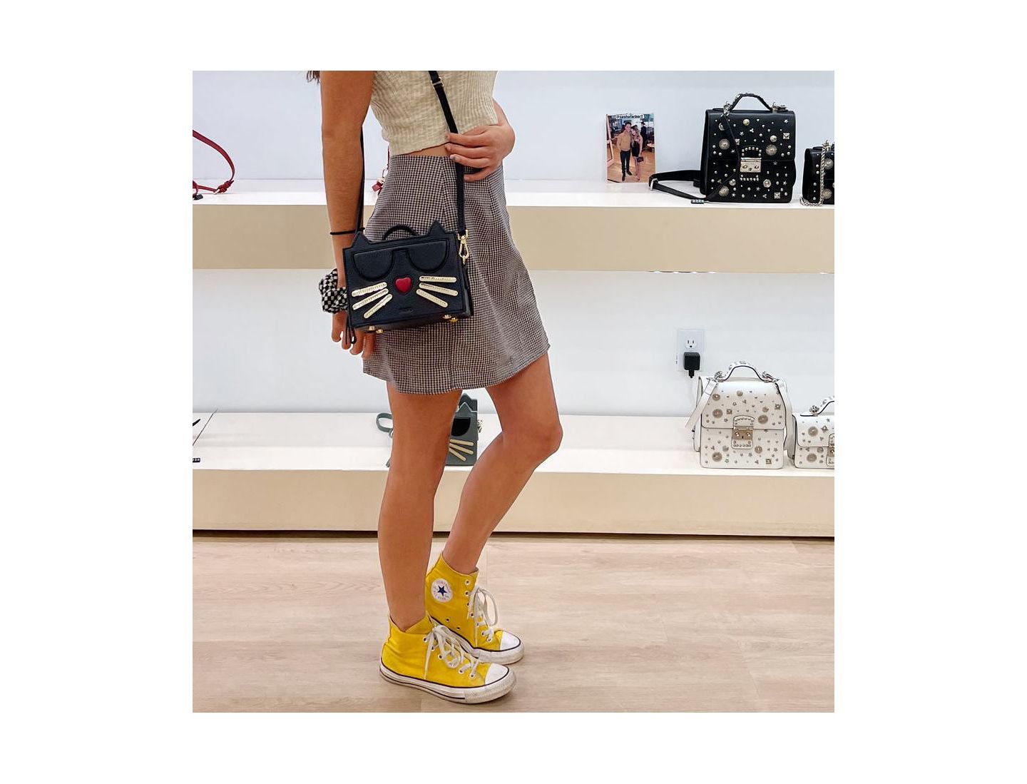 Женская сумка SUSU Leather Novelty Cat Face Mini Crossbody Bag Cute Structured Box Purse Small Top Handle Satchel with Zipper Closure Black, цвет: Чёрный — фото 7