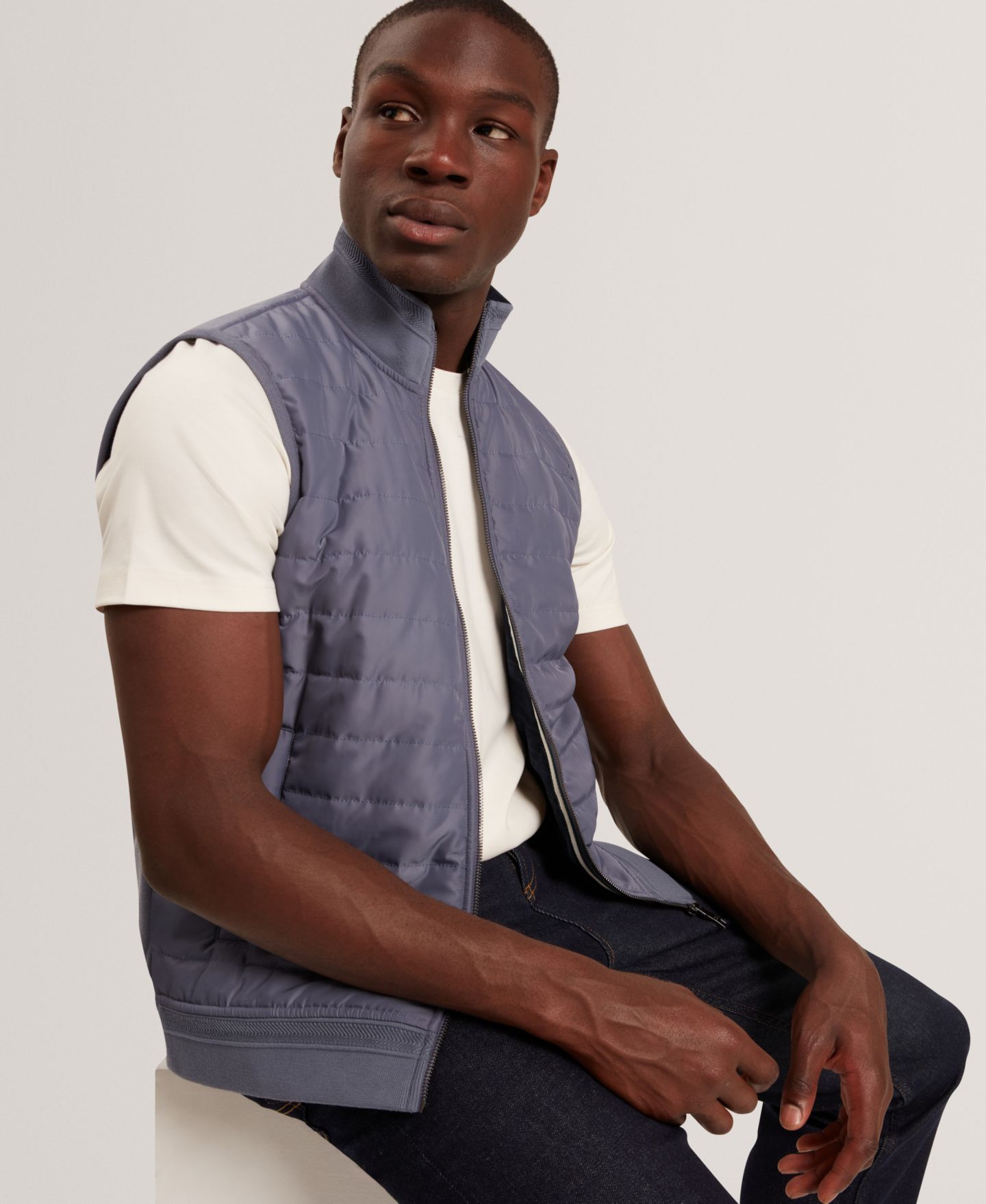 Мужской жилет Ted Baker Regular-Fit Quilted Sleeveless Vest, цвет: Синий — фото 3