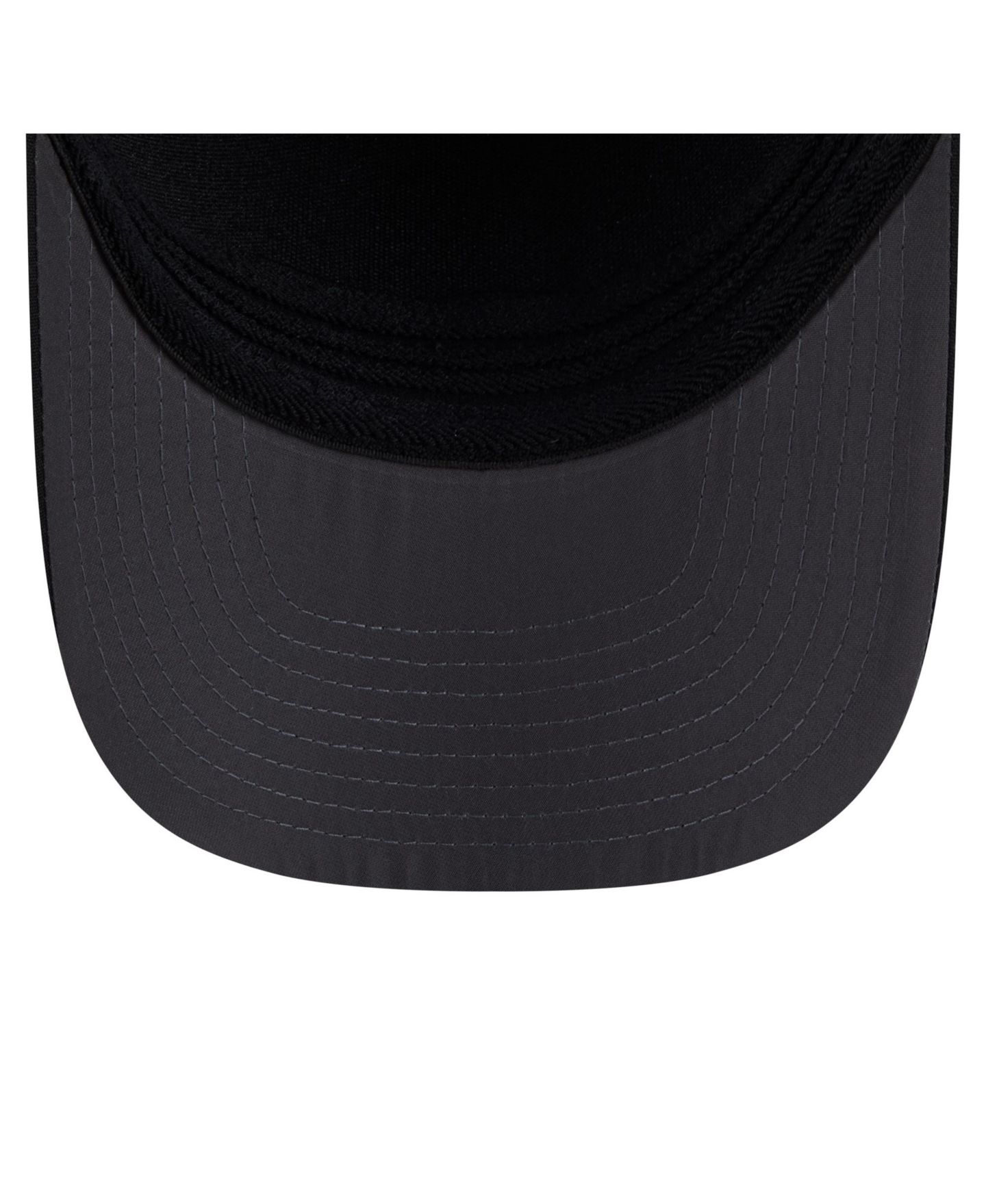 Мужская кепка New Era Black Boston Bruins Zero Dark 39THIRTY Flex Hat — фото 5