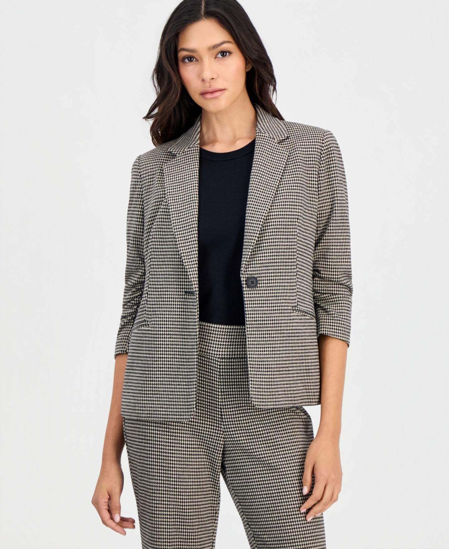 Женский пиджак Anne Klein Essentials Petite Houndstooth Scrunch-Sleeve Blazer, цвет: Чёрный — фото 1