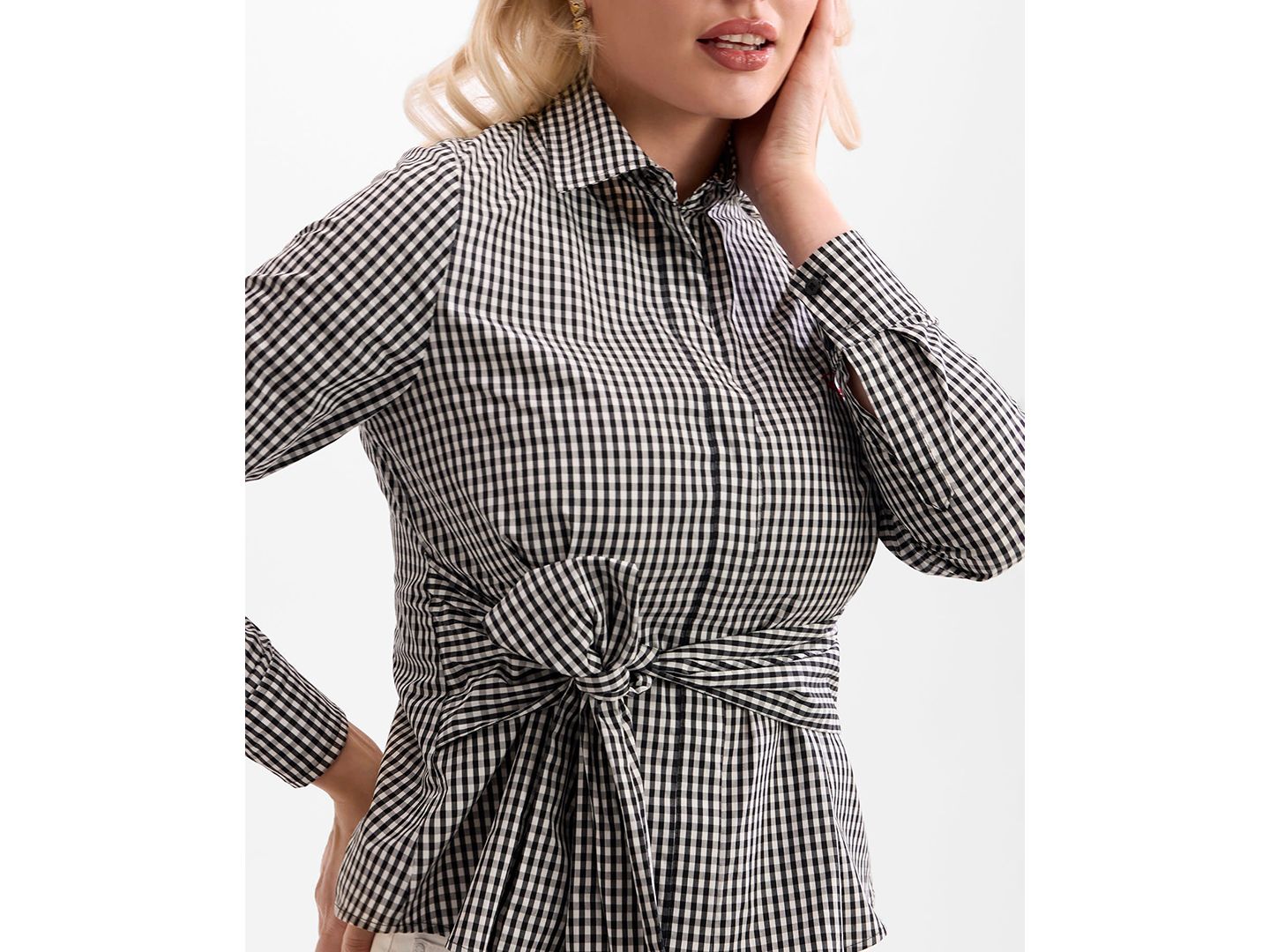Женская рубашка GUESS Marilyn Knot Slim-Fit, цвет: Чёрный / Белый — фото 3