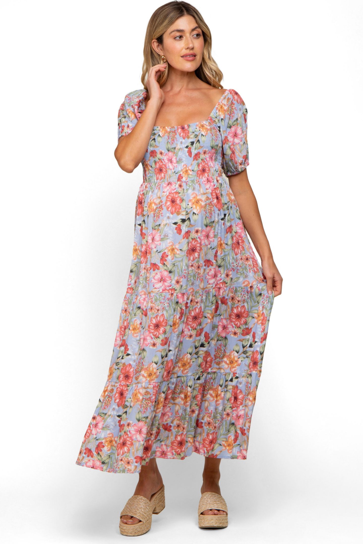 Женское платье Pinkblush Blue Floral Smocked Square Neck Tiered Maxi, цвет: Синий — фото 4