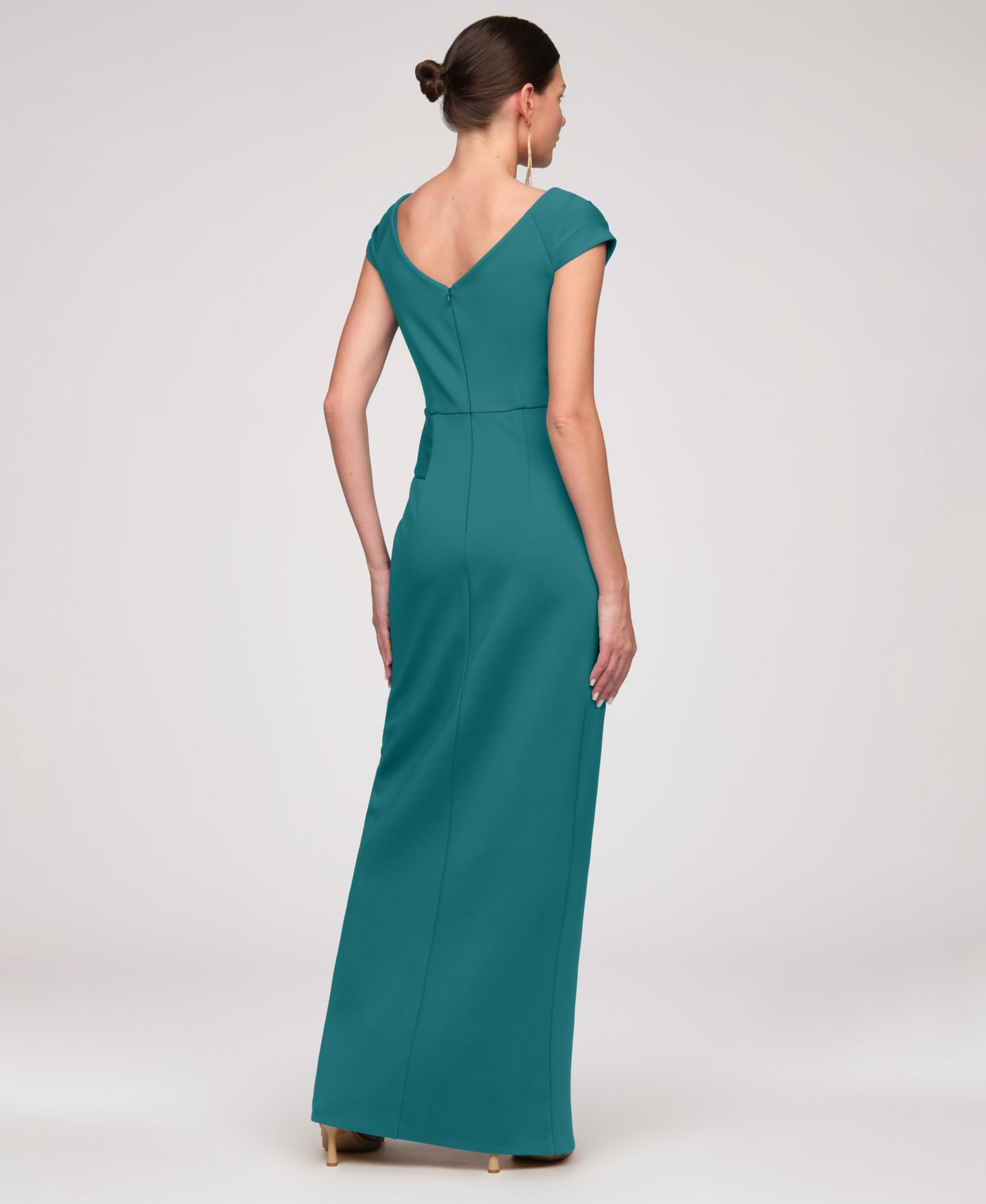 Женское платье JS Collections Column V-Neck Gown, цвет: Глубокий морской — фото 4