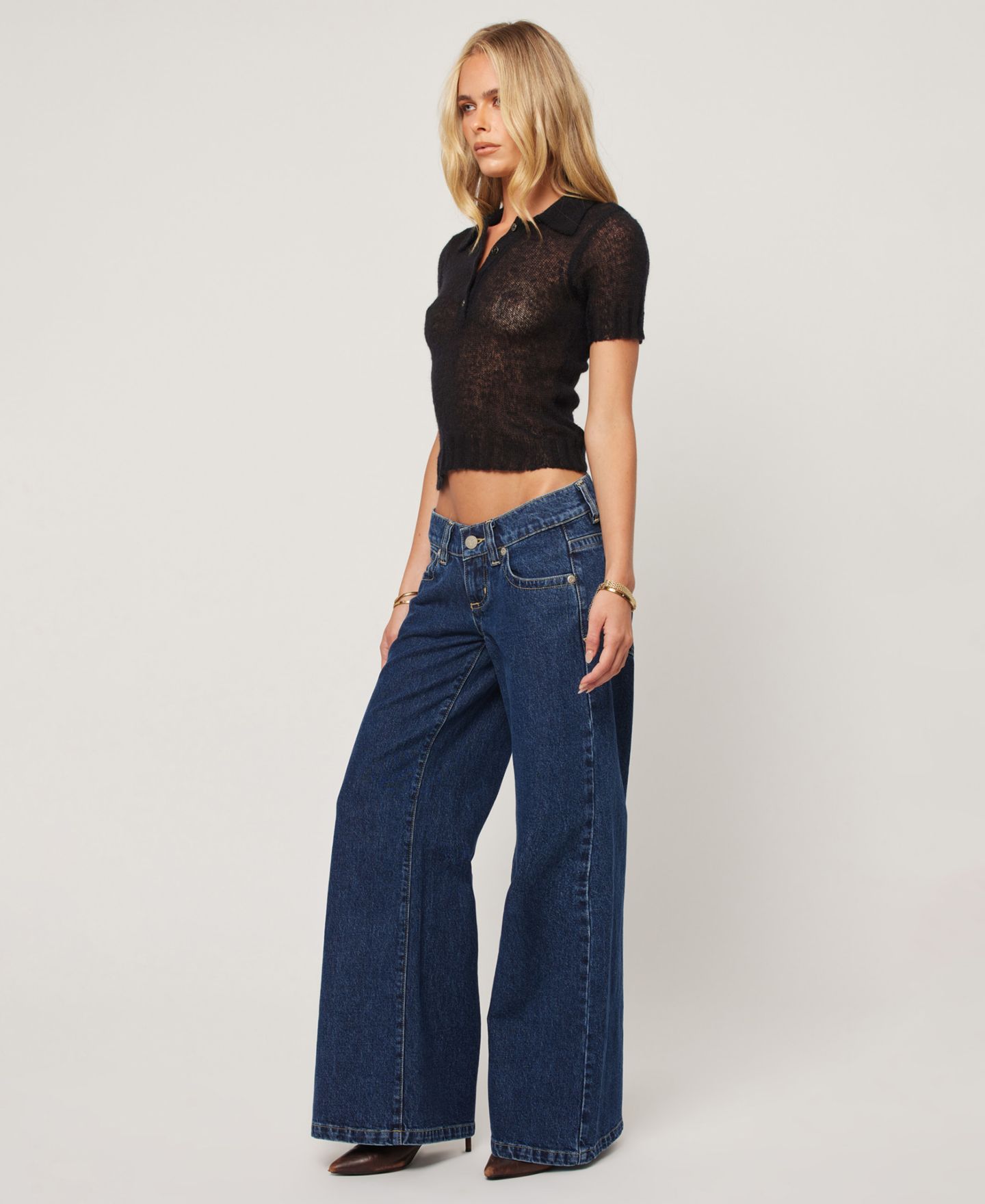 Женские джинсы Abrand 00 Tara Low-Rise Wide-Leg, цвет: Тёмный синий — фото 4