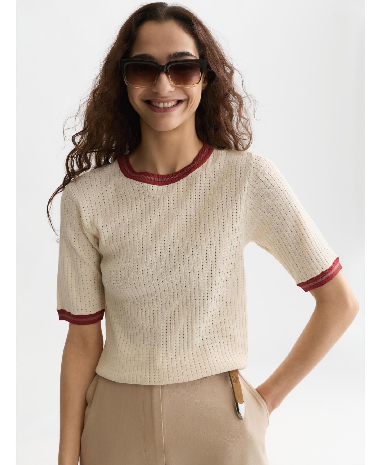 Женская футболка SCOTCH & SODA Tops and Tees Pointelle Knitted Relaxed-Fit, цвет: Сливочный — фото 1