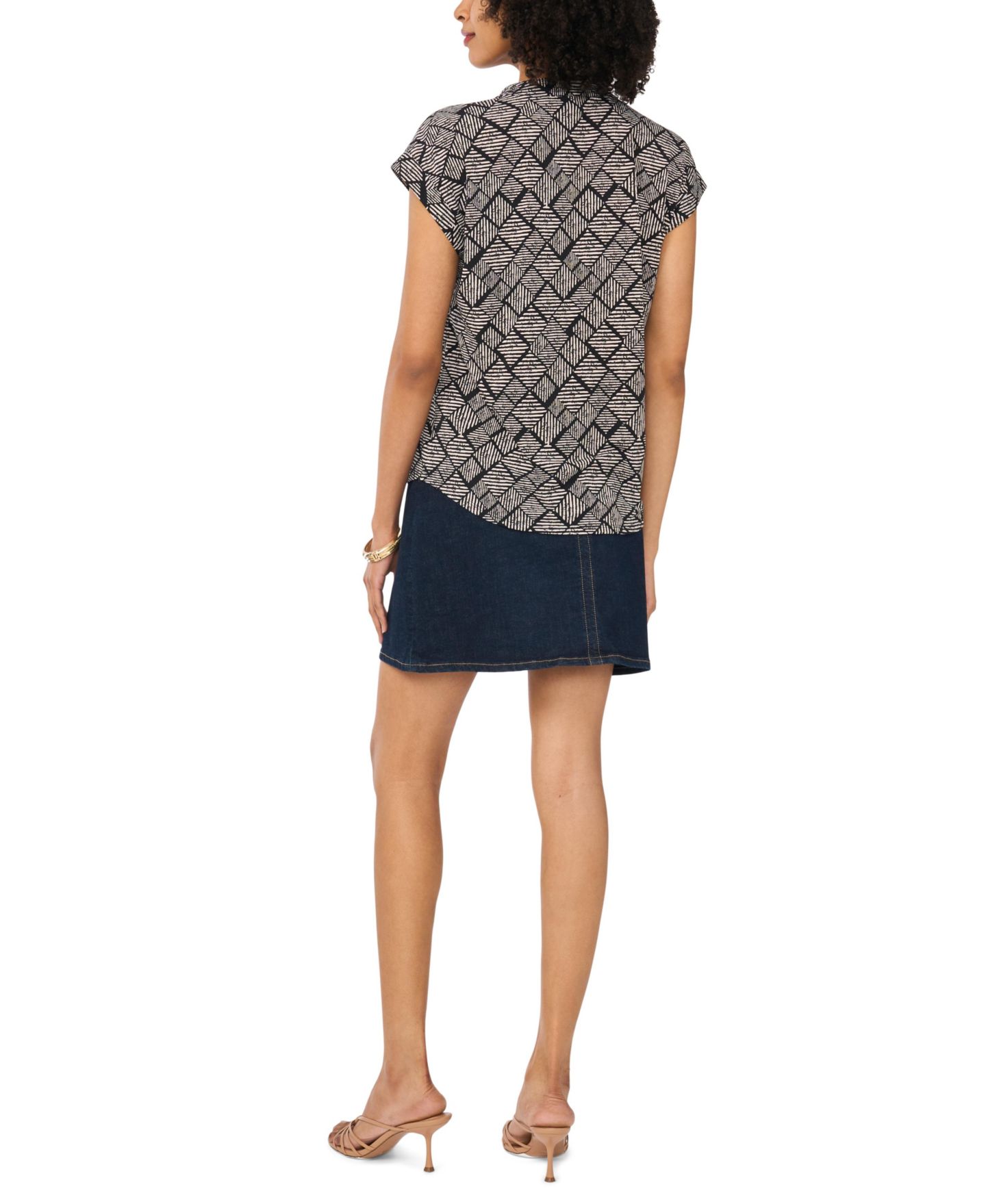 Женский топ Vince Camuto Printed Short-Sleeve Top, цвет: Насыщенный чёрный — фото 5