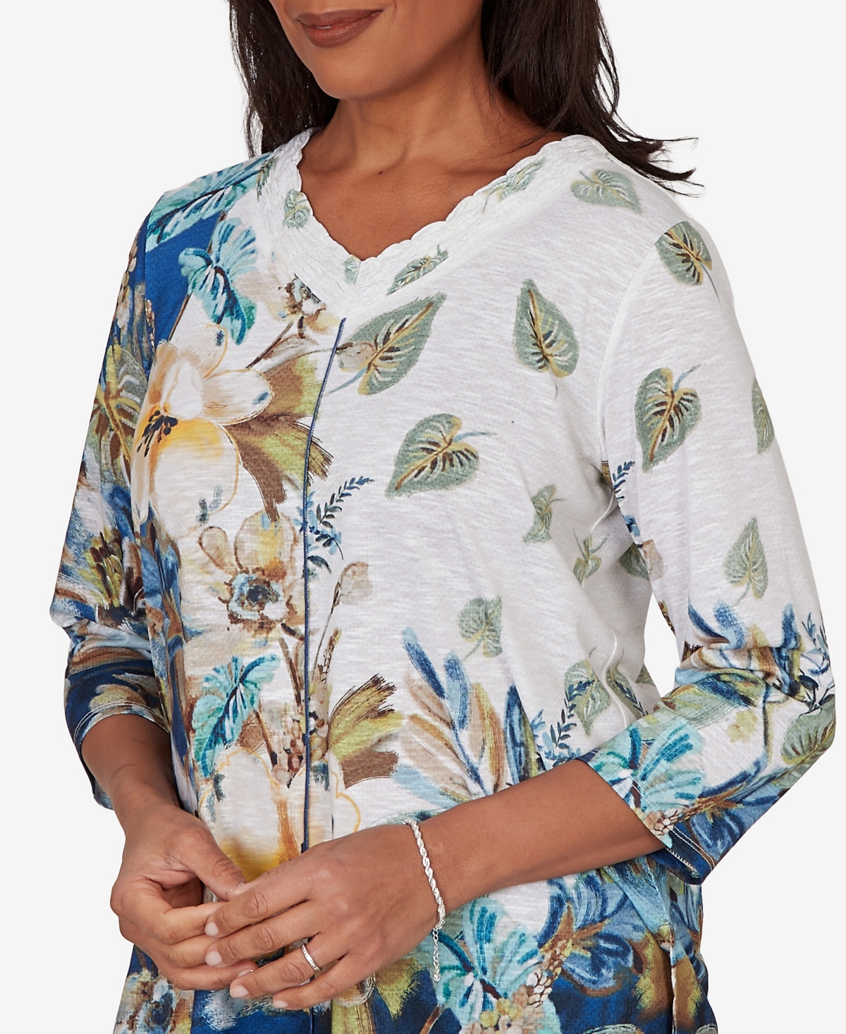 Alfred Dunner Petite Indigo Girls Placed Texture Floral Knit Top