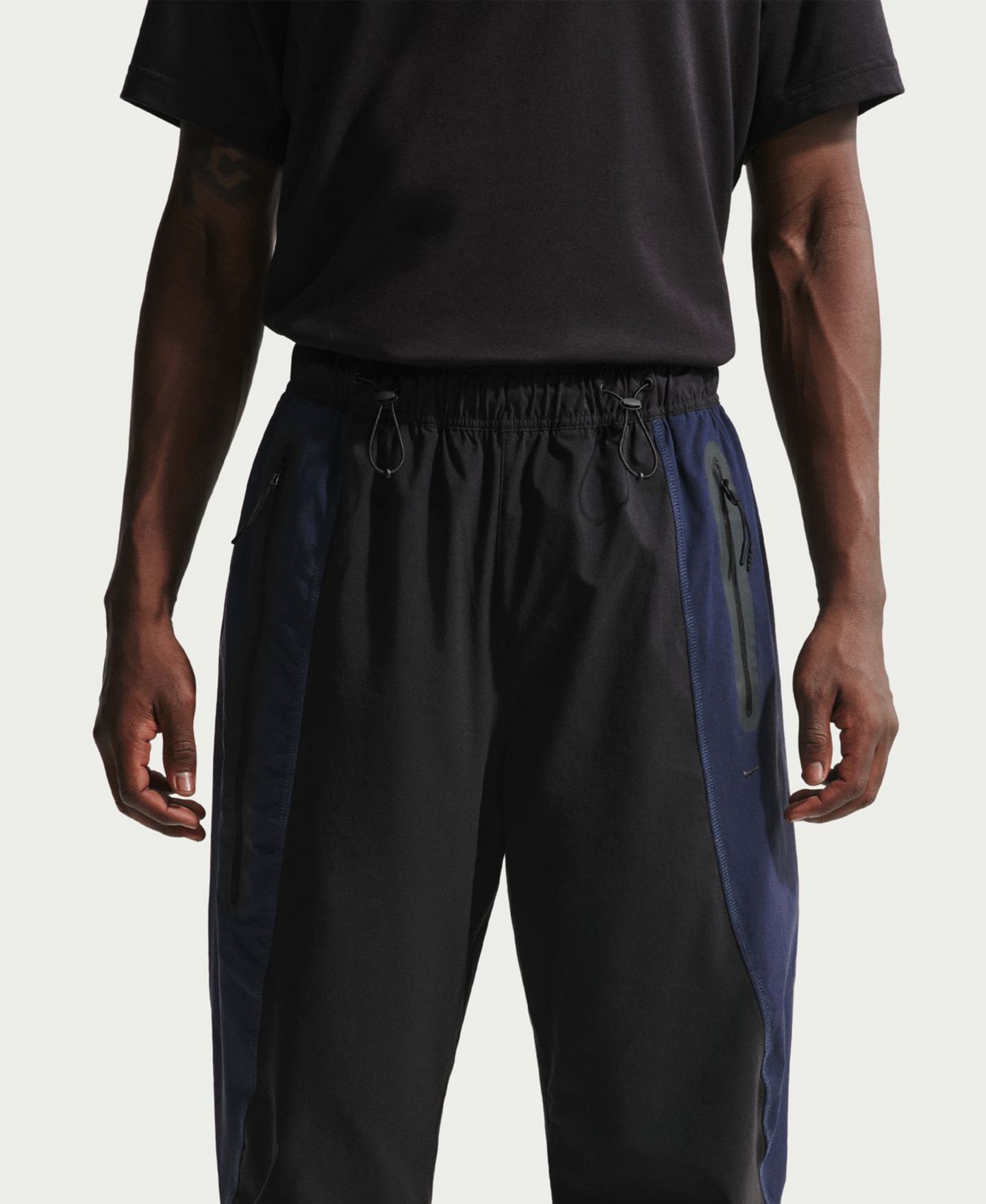 Мужские брюки Nike Tech Dri-FIT Woven Color-Block, цвет: Чёрный / Обсидиановый — фото 4