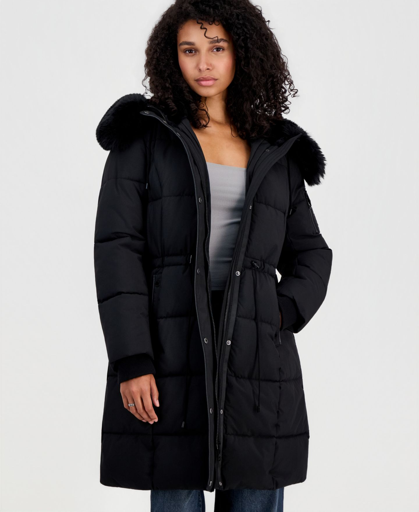 Женская куртка Steve Madden Hooded Drawcord-Waist Puffer, цвет: Чёрный — фото 2