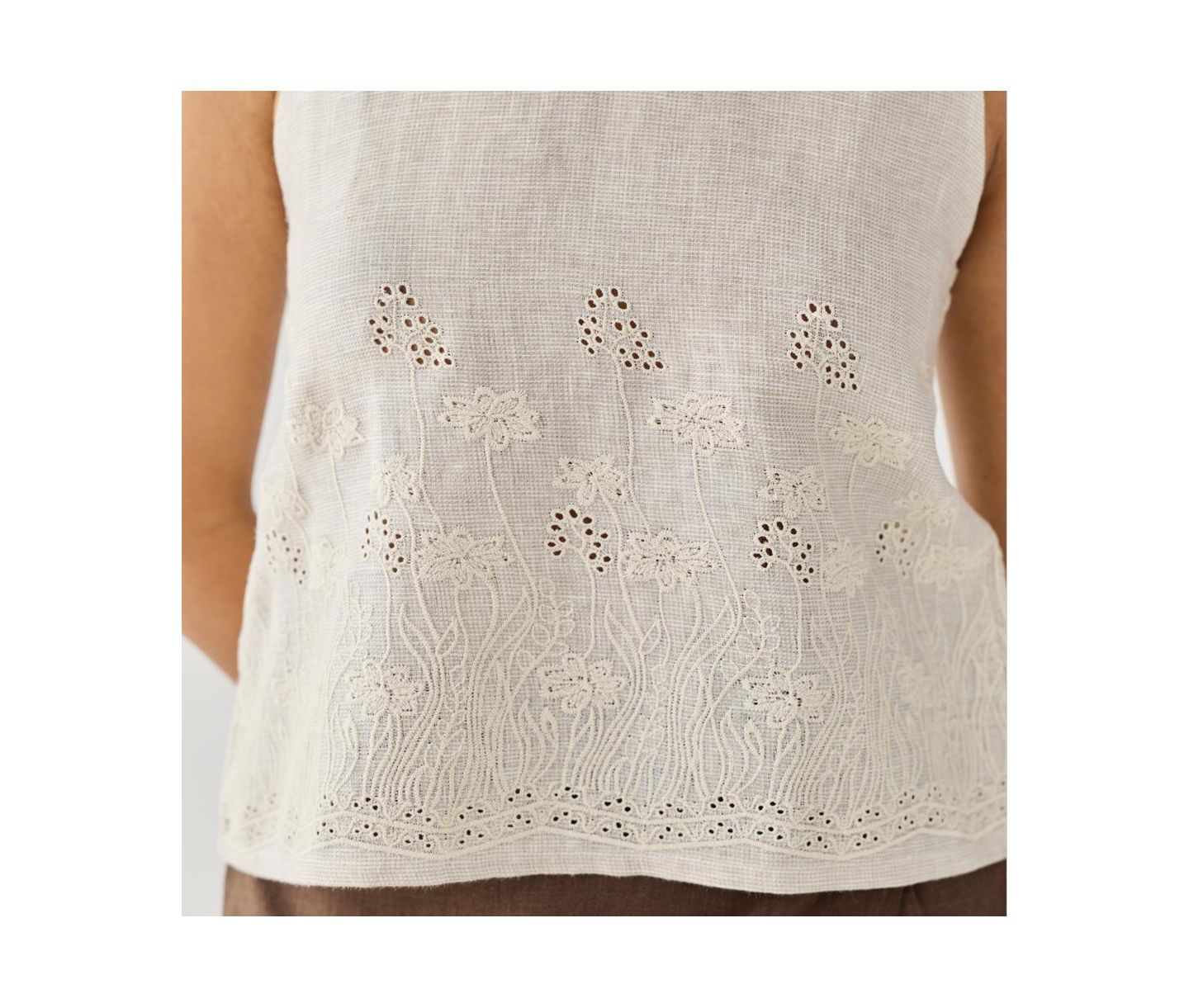 Женский топ Reistor Checkered Linen Embroidered Button-Back — фото 8