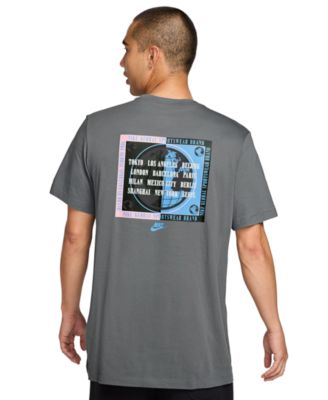 Sportswear Men's Classic-Fit Short-Sleeve Graphic T-Shirt