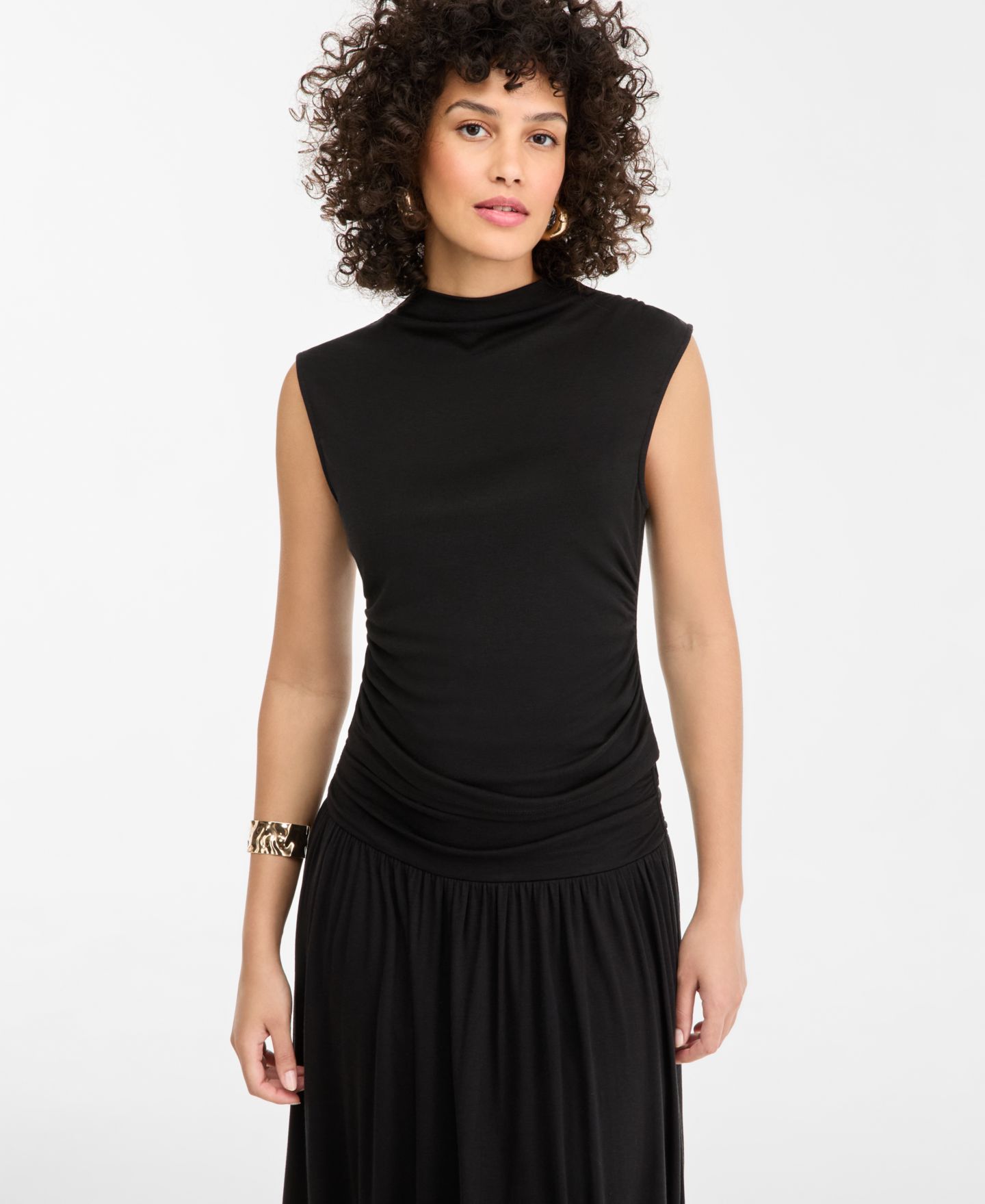 Женский топ I.N.C. International Concepts Sleeveless High Neck Knit Top, цвет: Глубокий чёрный — фото 1
