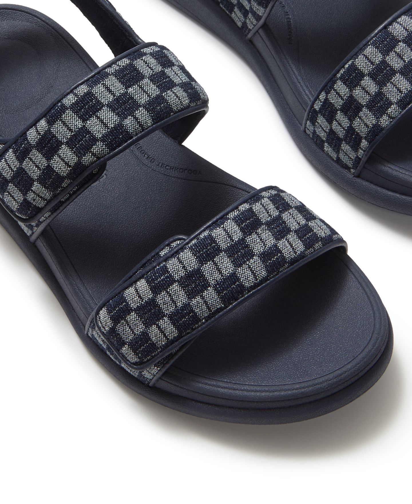Женские сандалии FitFlop F-Mode Go Checkerboard Round Toe, цвет: Тёмный джинсовый — фото 5