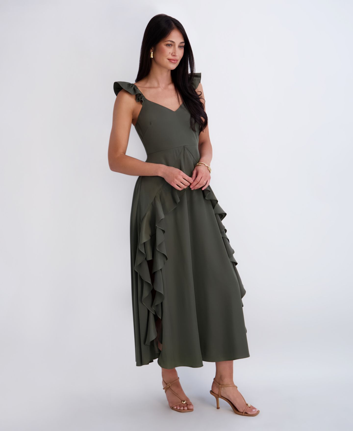 Женское платье Siena Ruffle Strap Maxi Dress with Cascading Skirt, цвет: Оливковый — фото 4