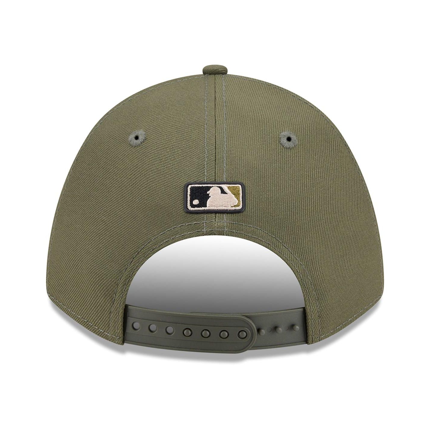 Детская кепка New Era Olive Cincinnati Reds 2026 Armed Forces Day 9FORTY M-Crown Adjustable Hat — фото 3