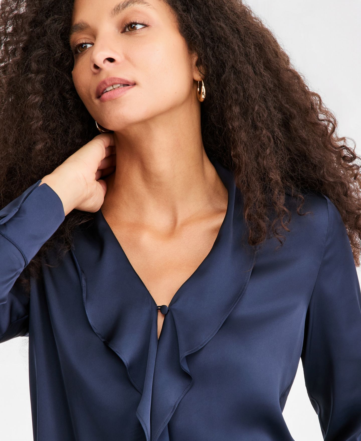 Женская блузка Emme Marella Emmaggravi V-Neck Satin Puff-Cuff Long-Sleeve, цвет: Тёмно-синий — фото 2