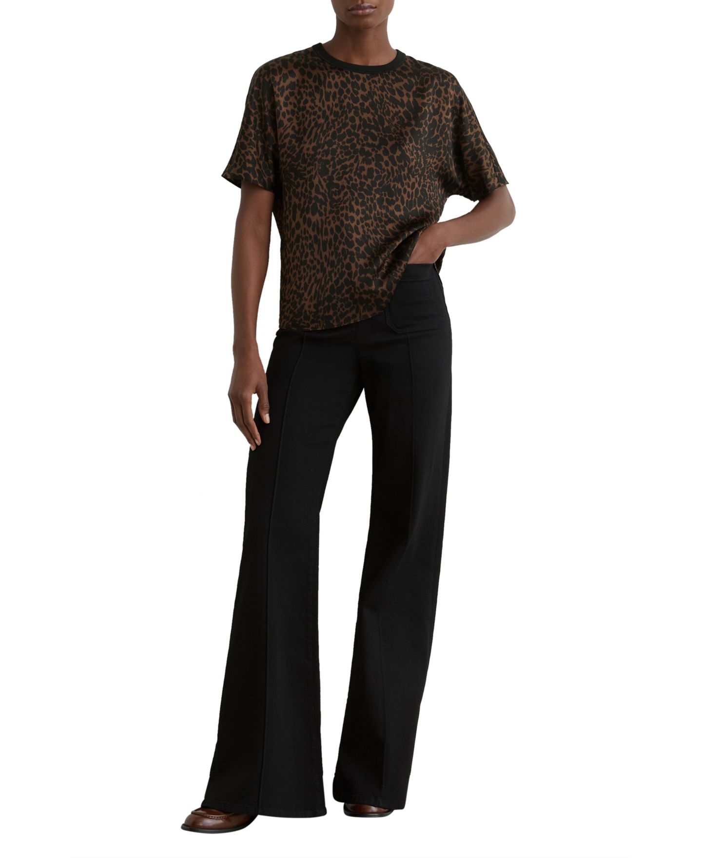 Женский топ REISS Silk Animal-Print Short-Sleeve, цвет: Чёрный / Коричневый — фото 3
