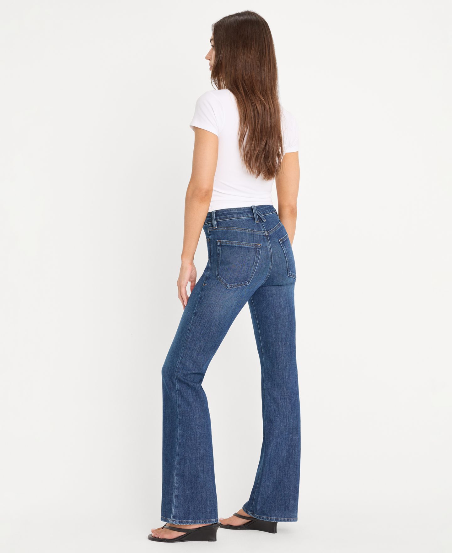 Женские джинсы Good American Good Classic High-Rise Bootcut, цвет: Индиго — фото 4