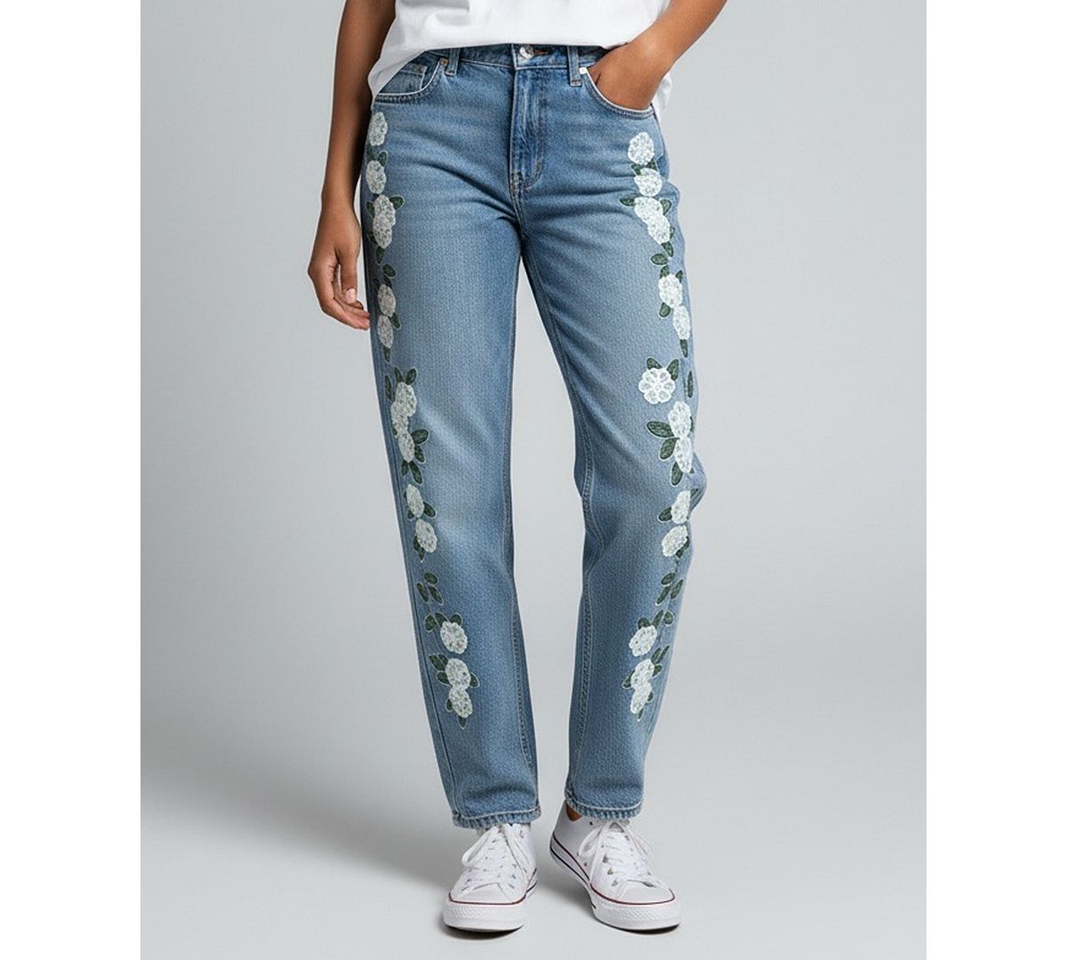 BLANK NYC Women's High-Rise Straight-Leg Jeans view 1 — MAYCSS fashion products