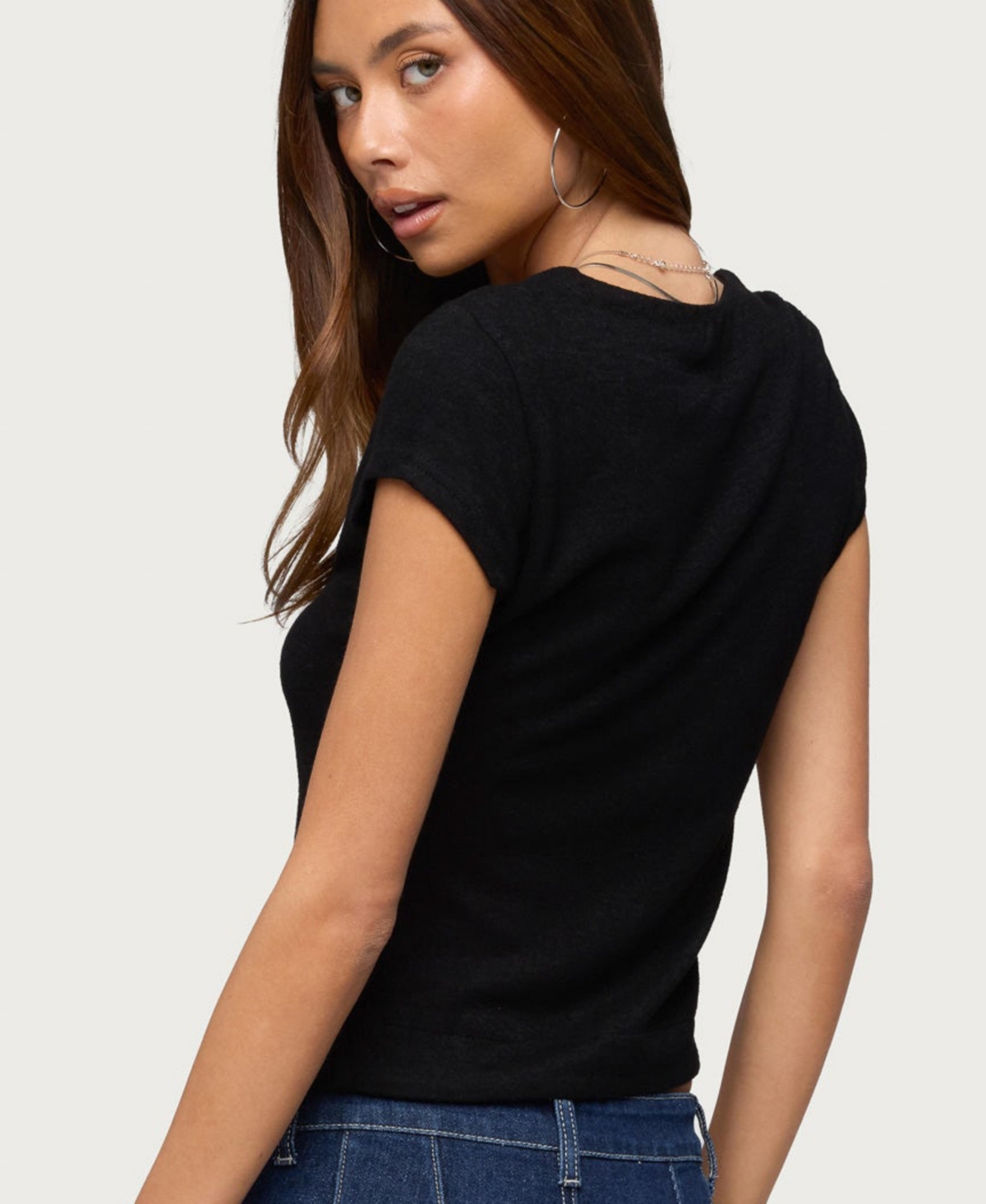 Edikted Women's Blaunca Asymmetric Knit Top