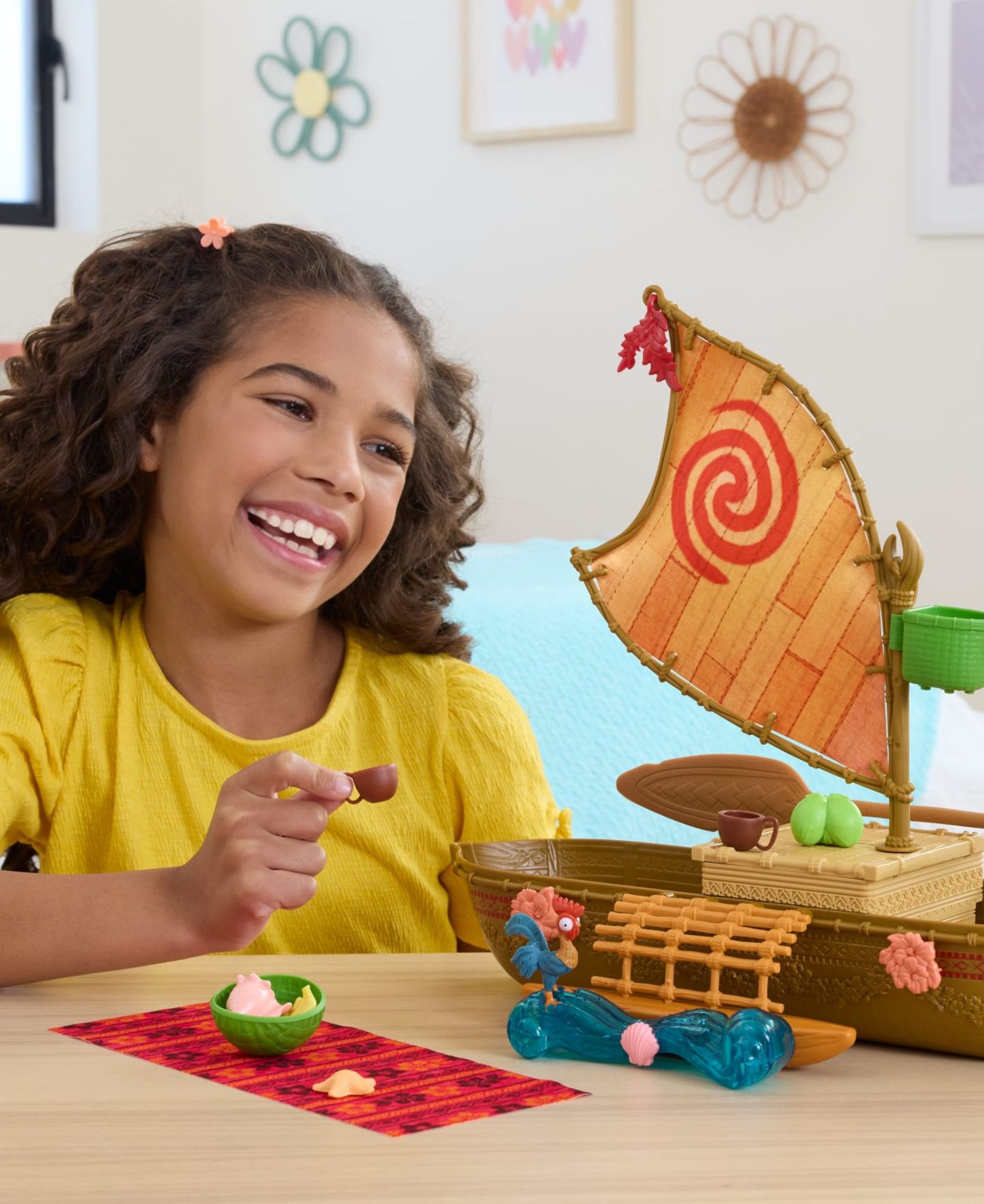 Детский игровой набор Disney Princess Moana Floating Outrigger-Style Canoe Playset, Ages 3+ — фото 3