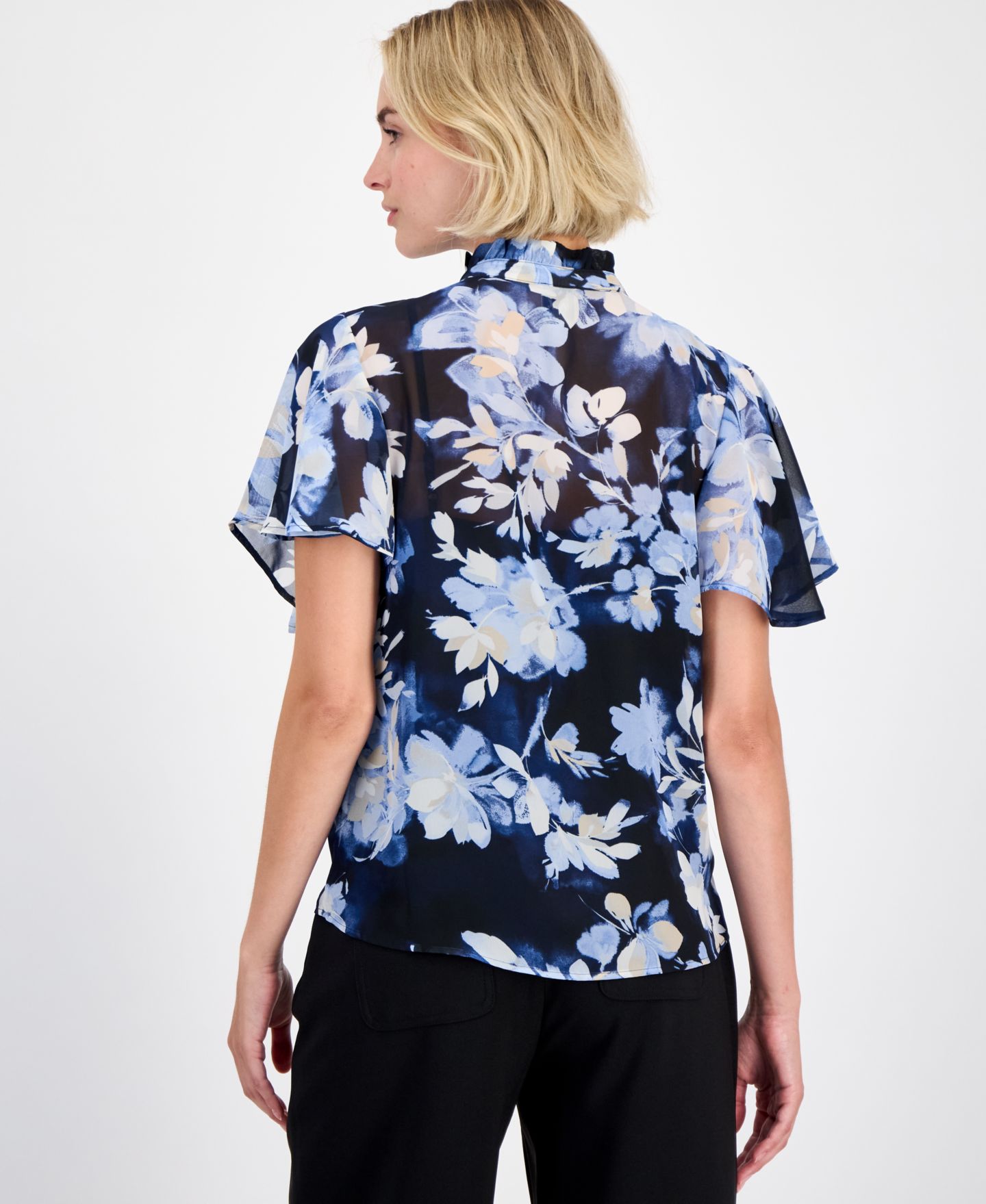 Женская блузка Anne Klein Pleated-Front Flutter-Sleeve Blouse, цвет: Синий разноцветный — фото 2