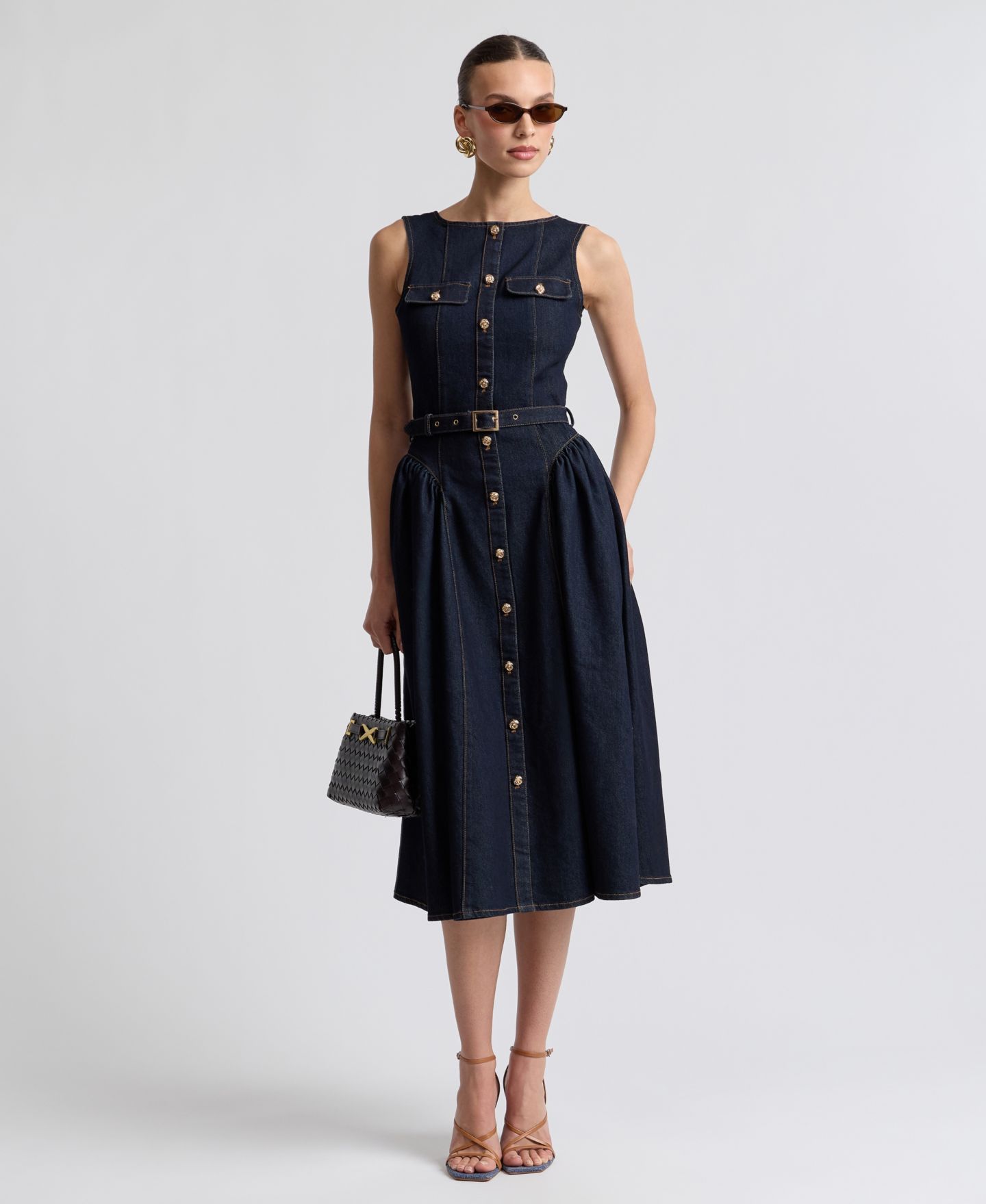 Женское платье Avec Les Filles Sleeveless Denim Midi, цвет: Dark Rinse — фото 4