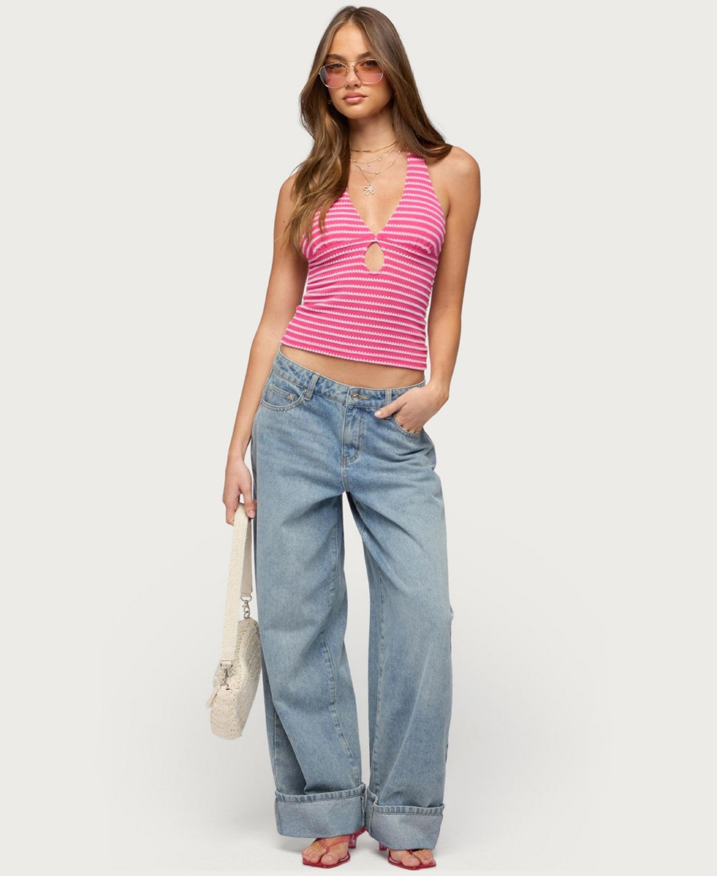 Женский топ Edikted Maylah Keyhole Striped Textured Halter, цвет: Фуксия — фото 5