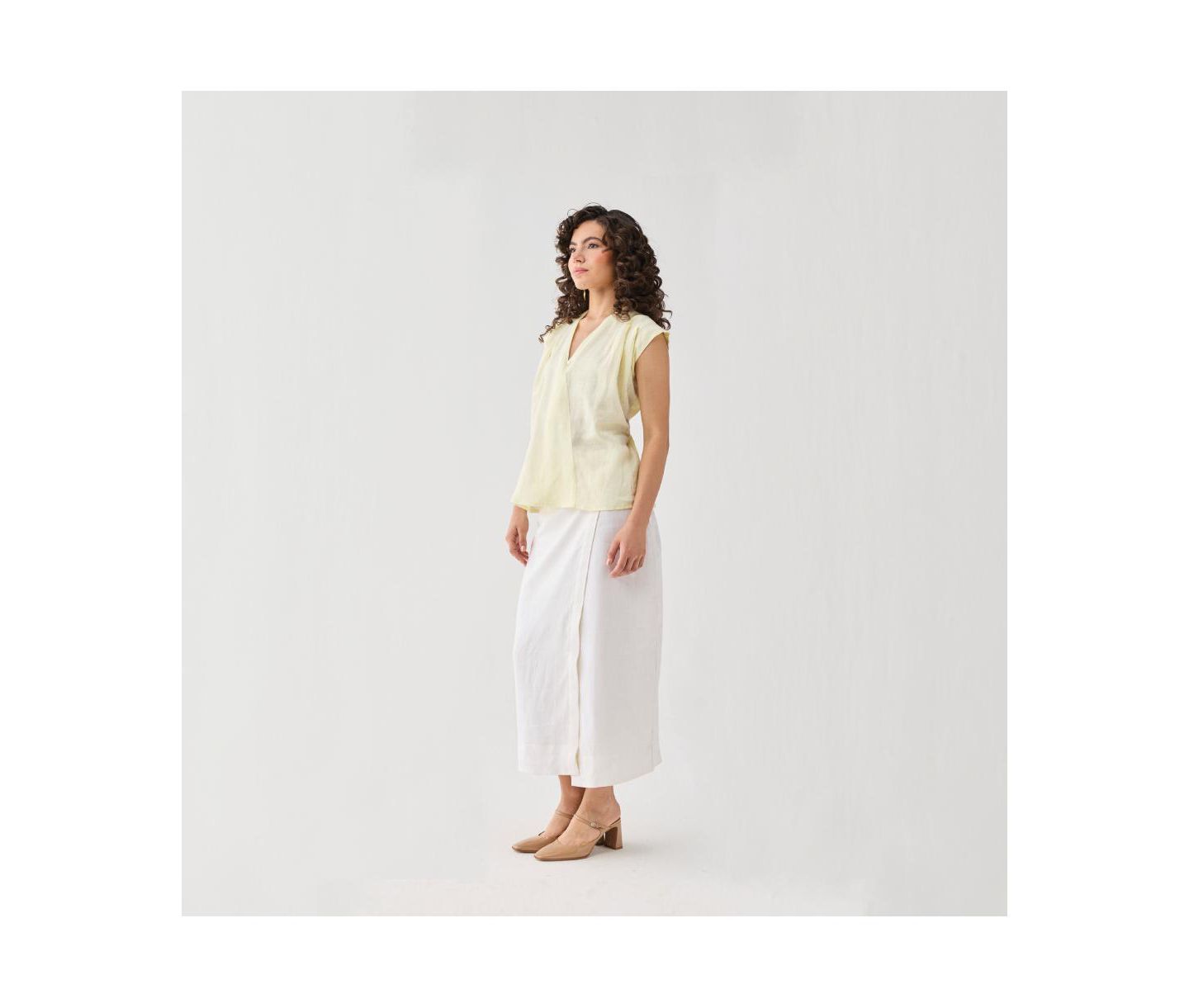 Женский топ Reistor V-neck Linen Overlap, цвет: Сливочный лимонный — фото 6
