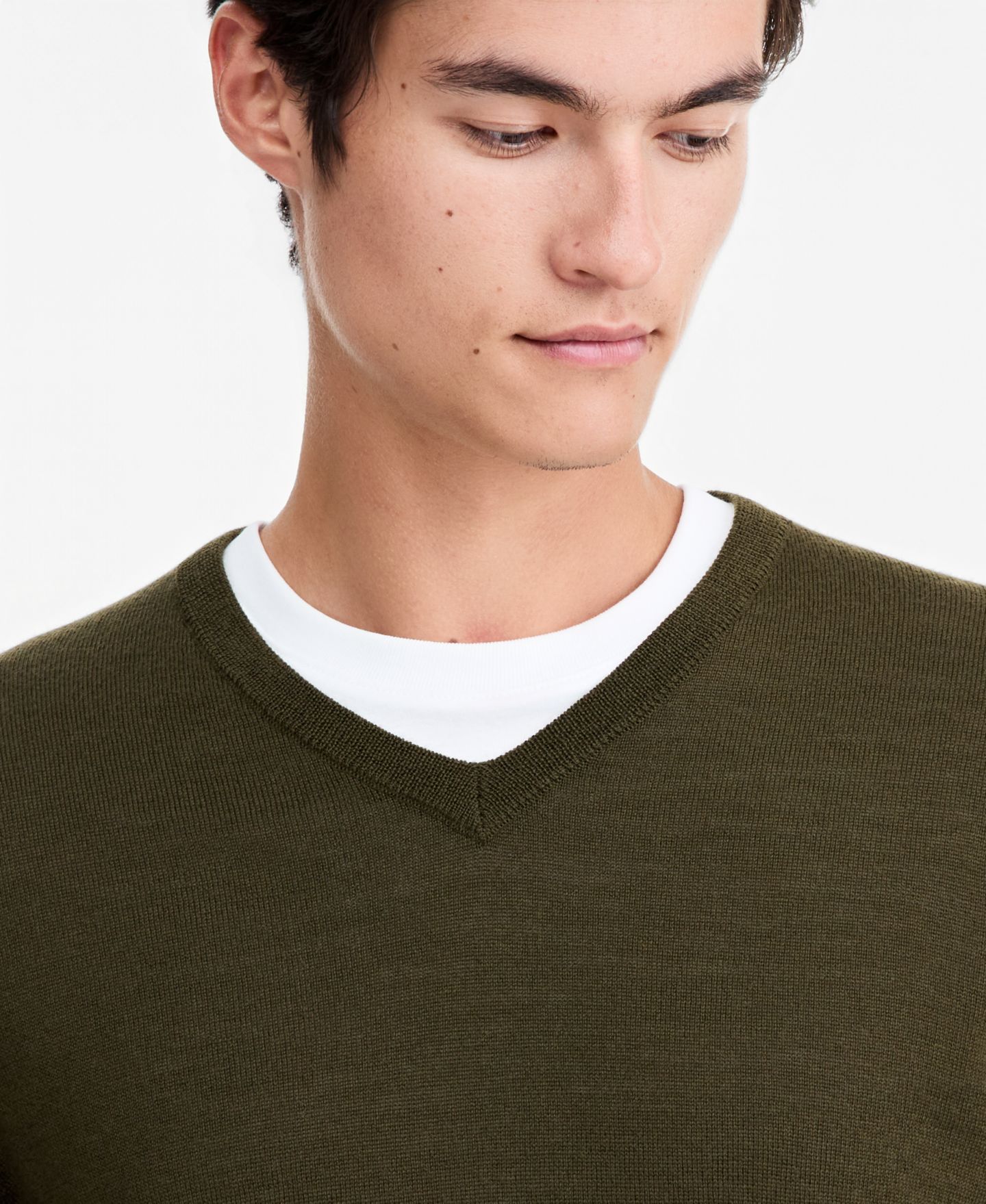 Мужской свитер Alfani Merino Wool V-Neck, цвет: Оливковый — фото 2