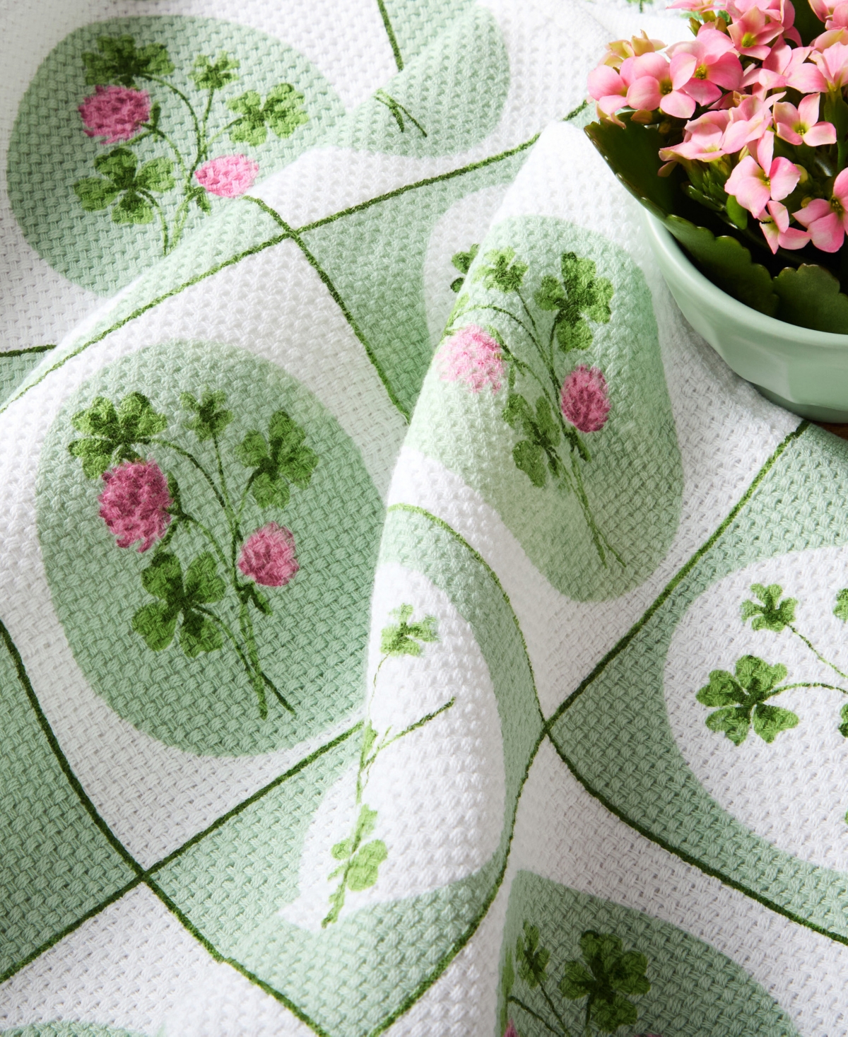 Town & Country Living Clover Windows 3-Pack Kitchen Towels