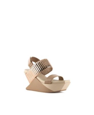 Women's Delta Wedge Puffier