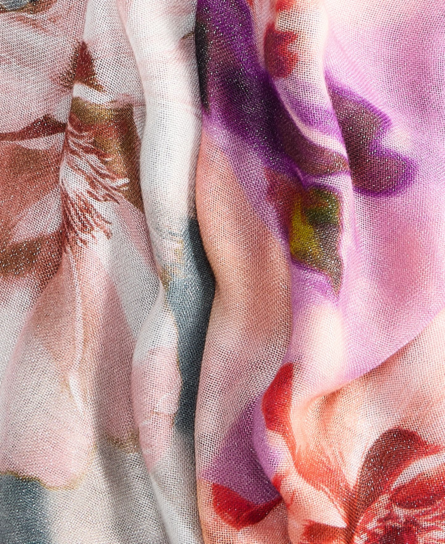 Женский шарф I.N.C. International Concepts Watercolor Mia Floral Oblong, цвет: Чёрный серо-коричневый — фото 5