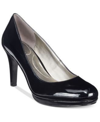 Bandolino - Priscilla Pumps