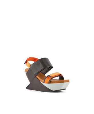 Women's Delta Run Wedge