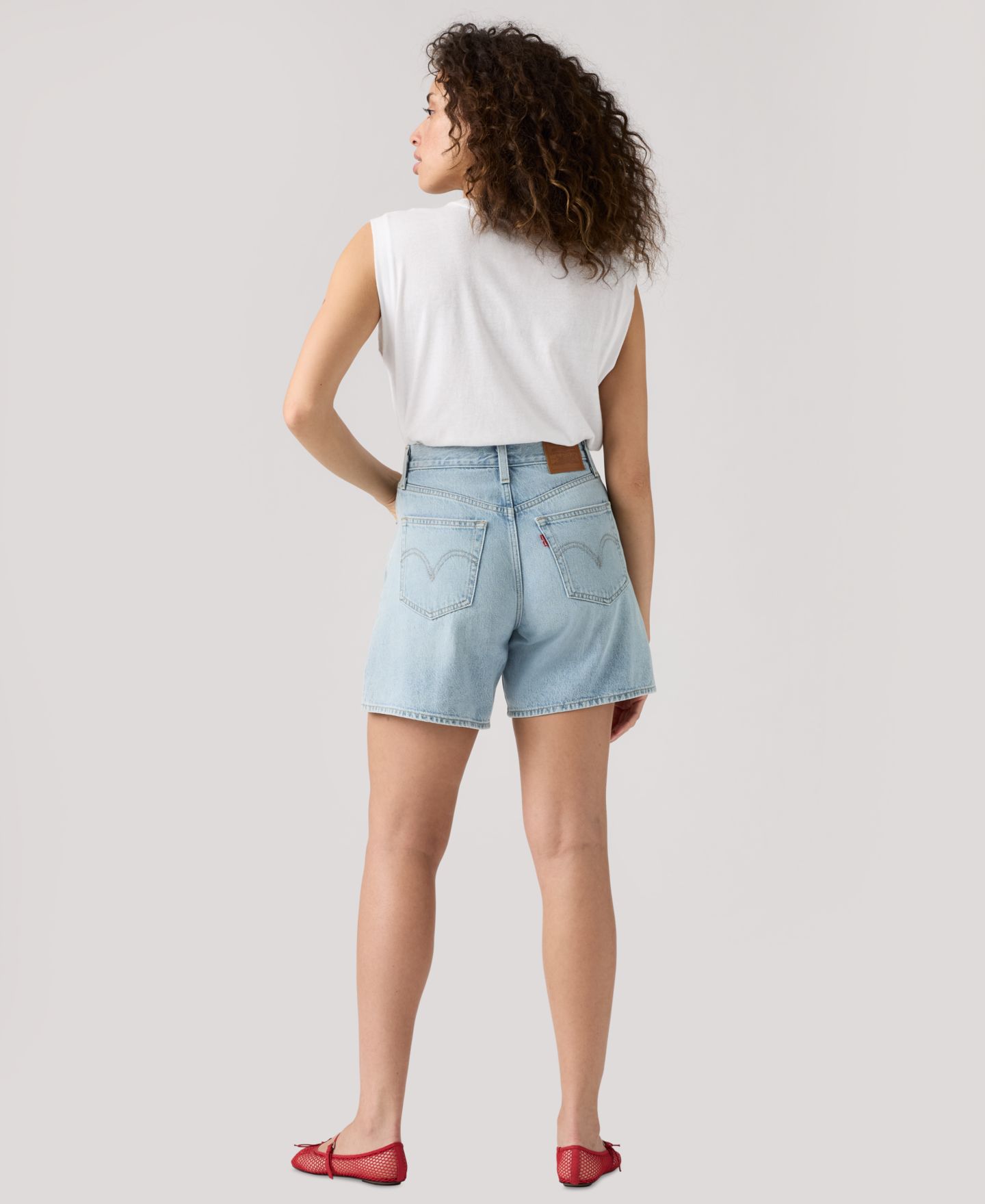 Женские шорты Levi's Premium High-Rise Baggy Denim Shorts, цвет: Far And Wi — фото 5
