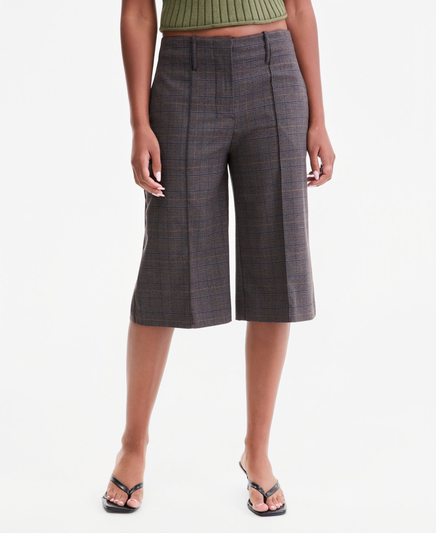 Женские шорты Bar III Plaid High-Rise Knee-Length, цвет: Коричневый клетчатый — фото 3