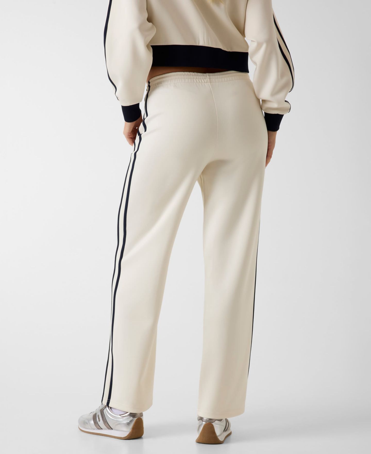 Женские брюки GUESS Hoshi Side-Band Straight-Leg Jogger, цвет: Белый — фото 4