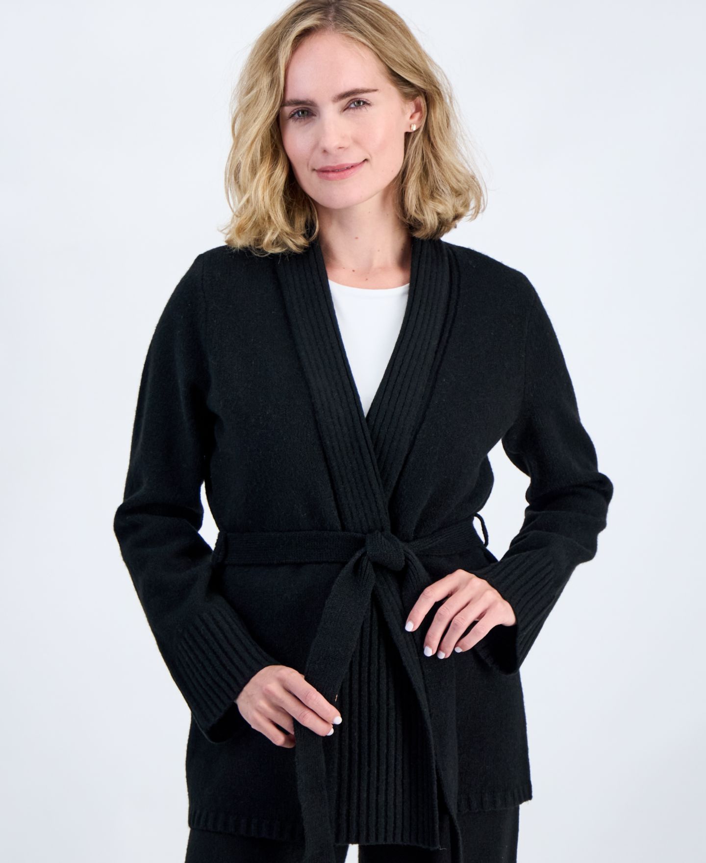 Женский кардиган Style & Co Petite Luxsoft Wrap Front, цвет: Глубокий чёрный — фото 1