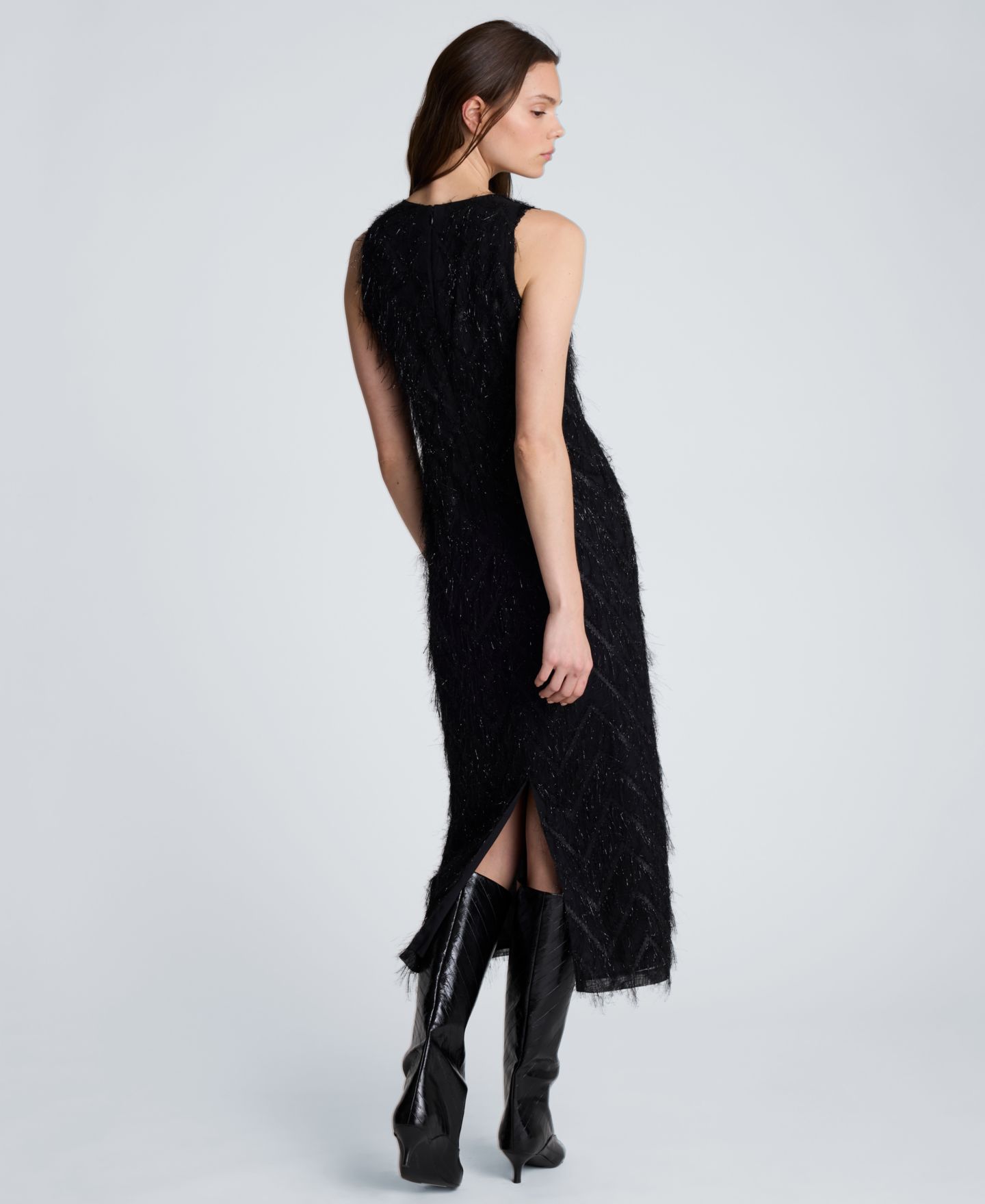 Женское платье Kenneth Cole Sleeveless Novelty Fringed Organza Midi, цвет: Чёрный — фото 5
