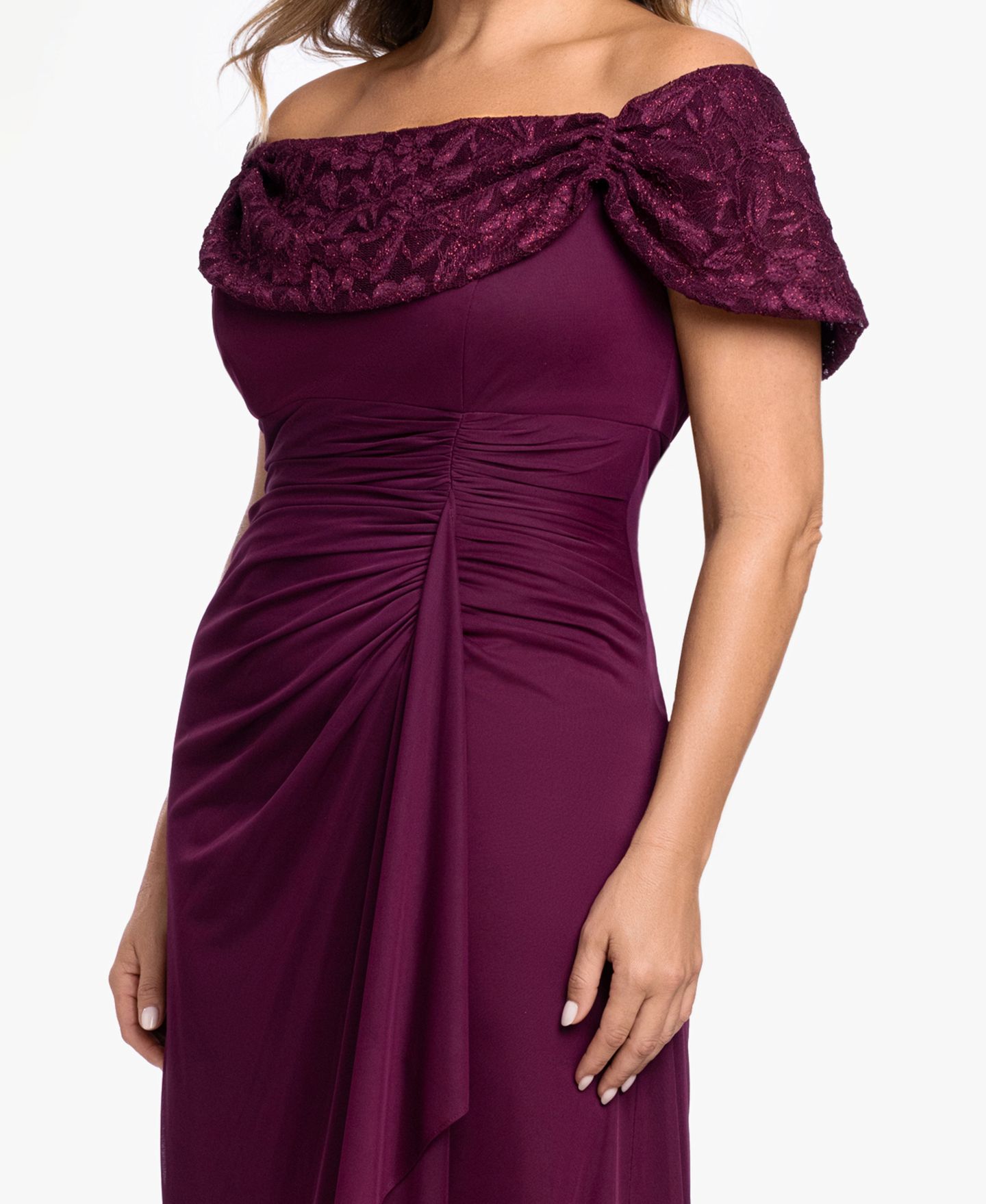 Женское платье B&A By Betsy and Adam Plus Long Off-the-Shoulder Gown, цвет: Винный — фото 3