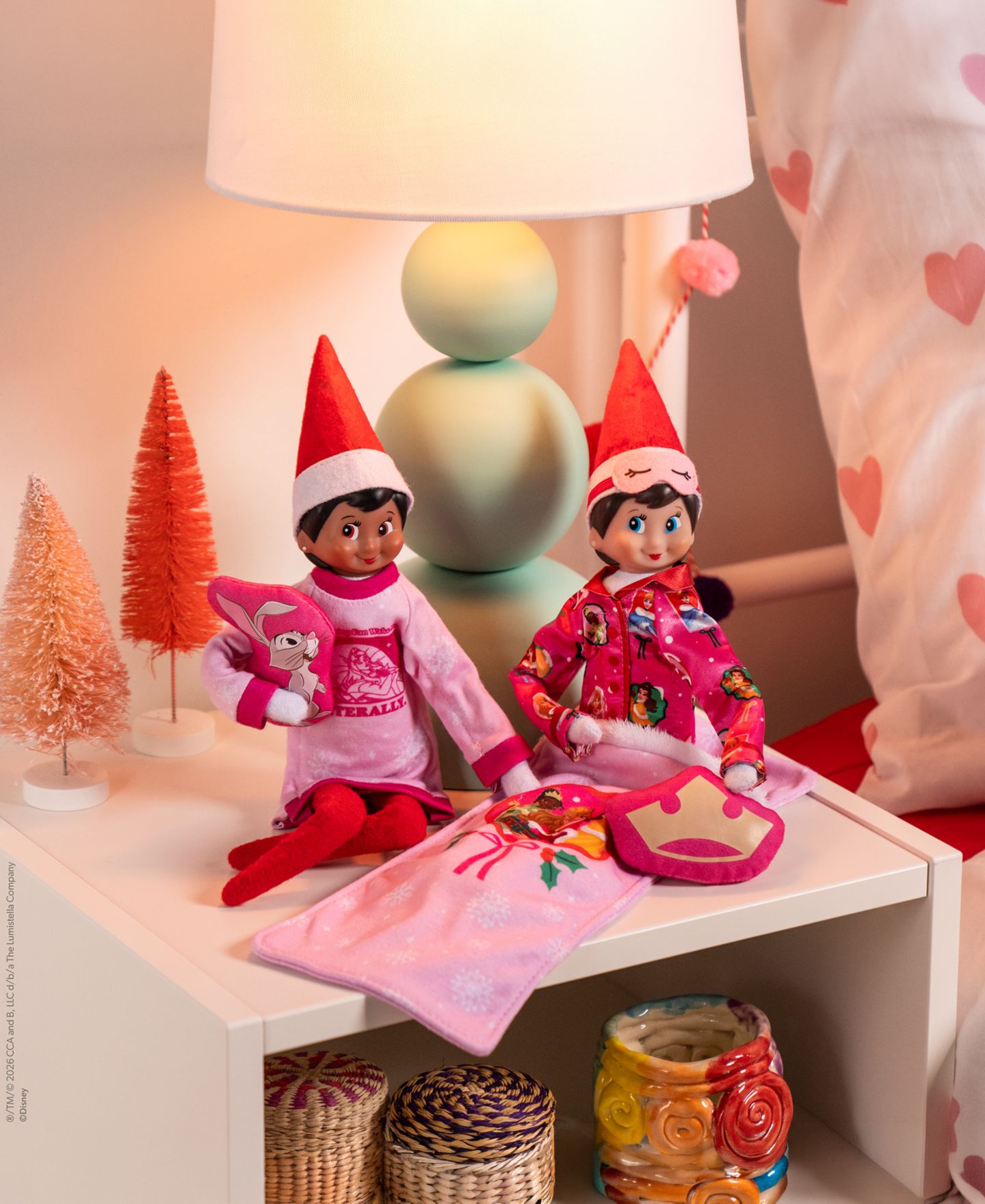 Детские куклы Elf on the Shelf Disney Princess Polar Props Royal Slumber Party Sleepover 6-Piece Doll Accessory Set, Ages 3+ — фото 6